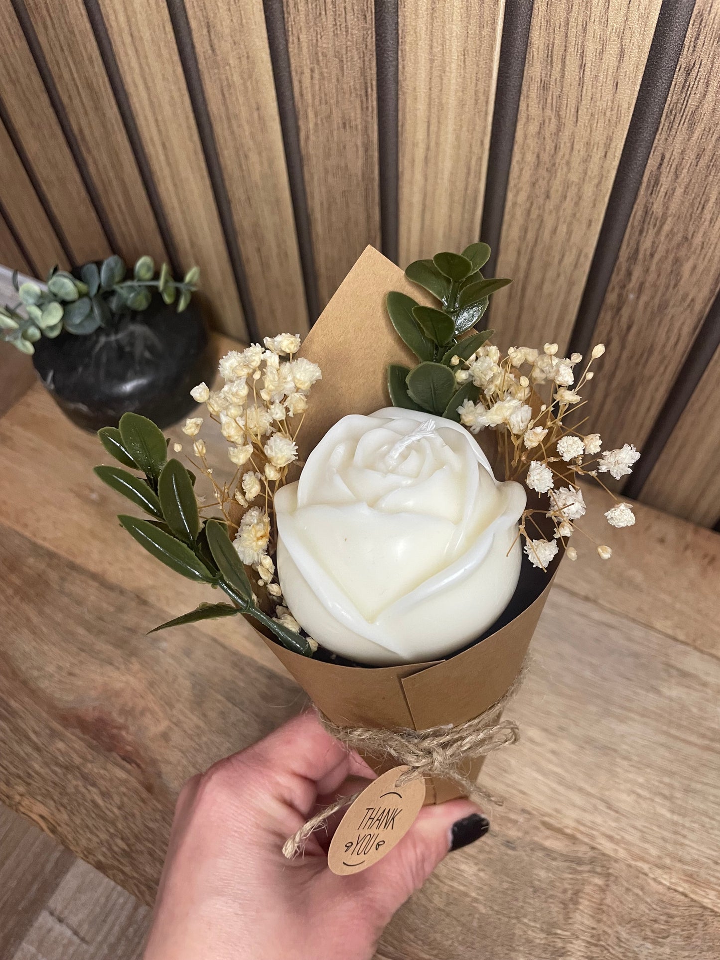 Cadeaux cérémonies et événements bouquet fleurs bougie rose et fleurs séchées