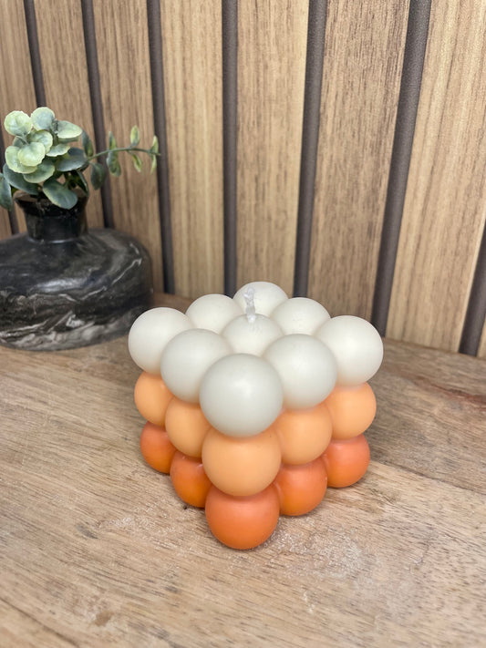 Bougie parfumée Bubble tricolore  terracotta personnalisable. Cire végétal et parfum de Grasse. Bougie artisanale fait main.