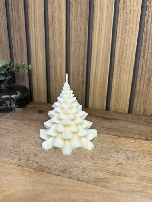 Bougie. Décoration de Noël. Idée cadeau. Sapin. Père Noël. Pomme de pin. Aiguilles de sapin. Baies.  Artisanat. Artisan. Petit créateur.