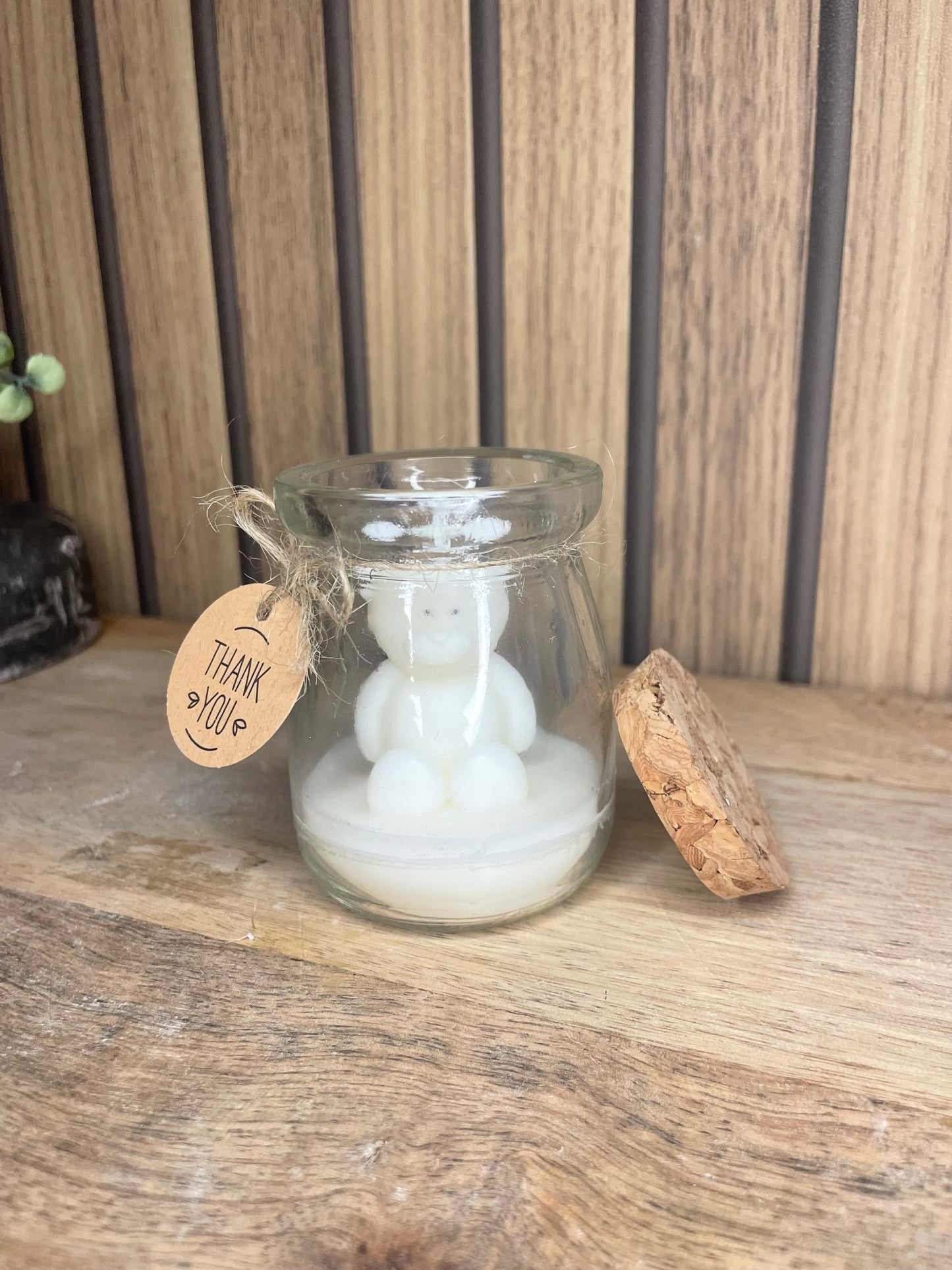 Décoration bougie parfumée ourson personnalisable. Cire végétal et fragrances de Grasse. Bougie artisanale. Cadeaux pour événements et cérémonies