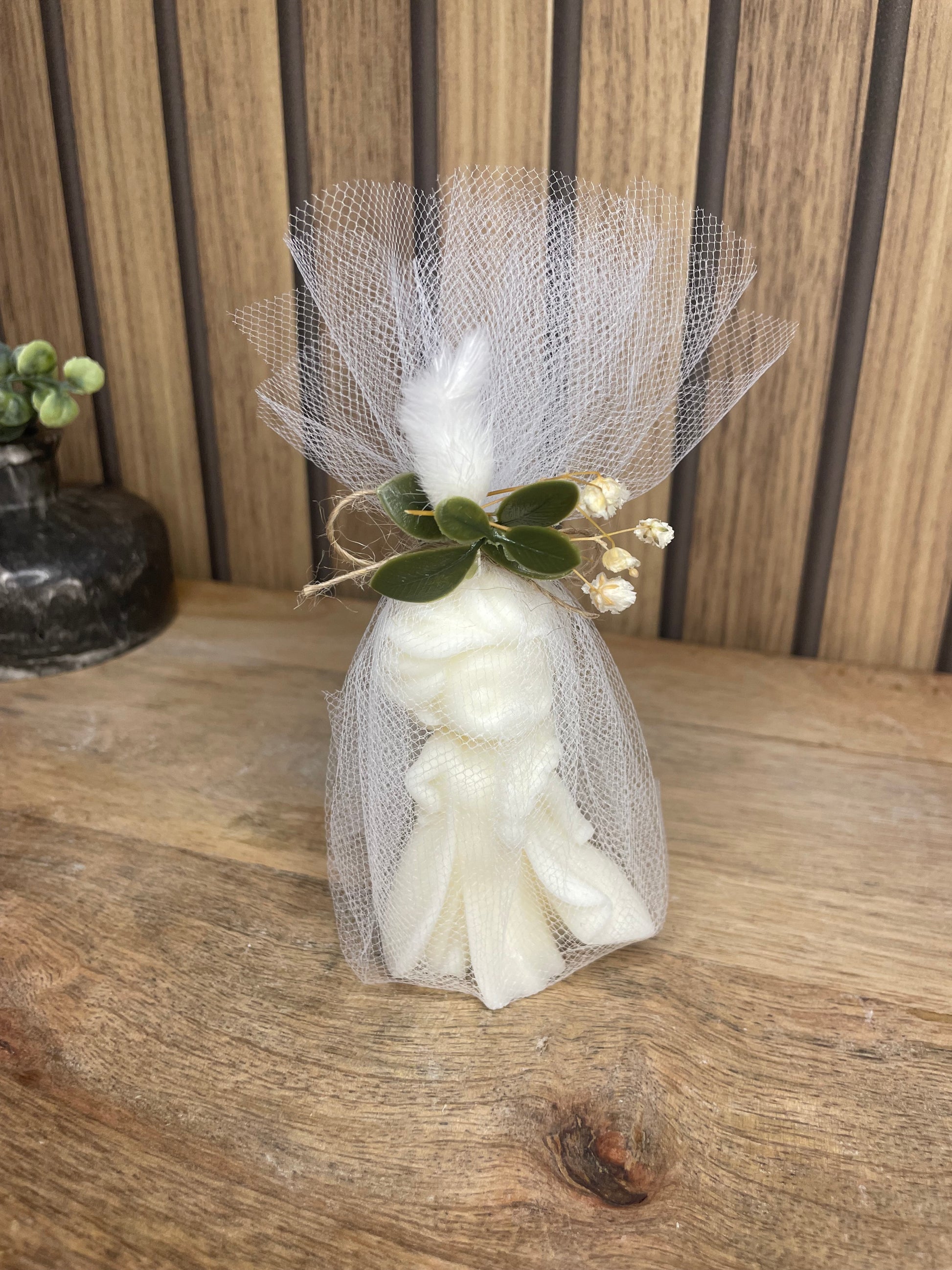 Décoration bougie parfumée la reine des neiges et fleurs séchées personnalisable. Cire végétal et fragrances de Grasse. Bougie artisanale. Cadeaux pour événements et cérémonies