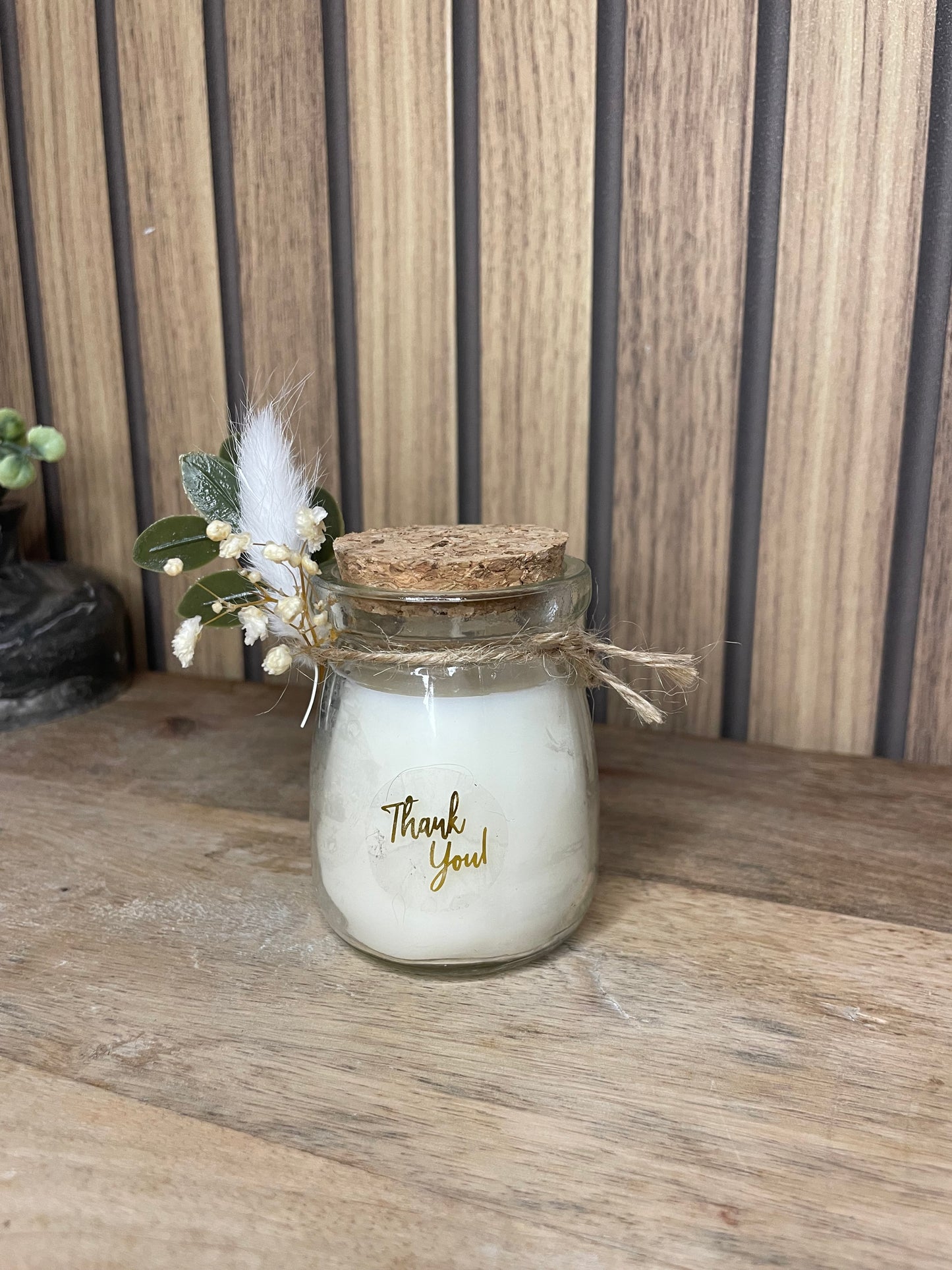 Décoration bougie parfumée et fleurs séchées personnalisable. Cire végétal et fragrances de Grasse. Bougie artisanale. Cadeaux pour événements et cérémonies