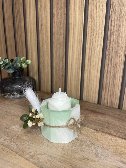 Décoration bougie parfumée rose et fleurs séchées personnalisable pour cadeaux événements et cérémonies