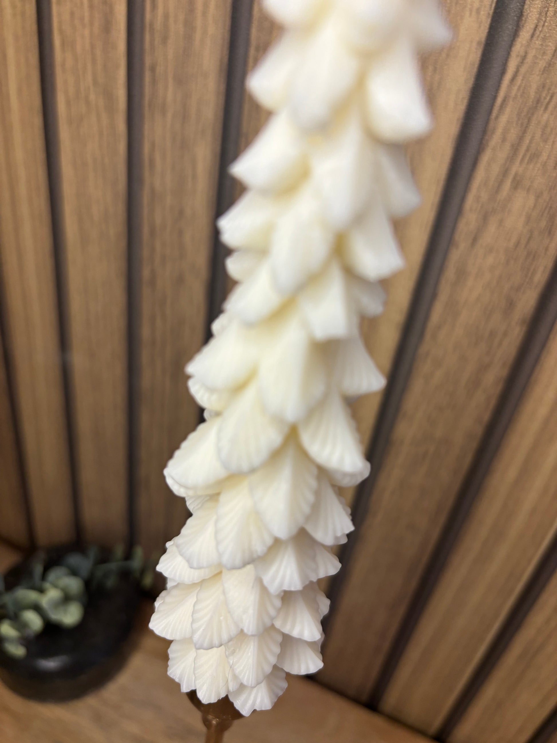 Bougie. Bougie parfumée. Sapin. Sapin de Noël. Épicéa. Bougeoir. Décoration de Noël. Déco. Chandelier. Déco de table. Idée cadeau. Idée déco.