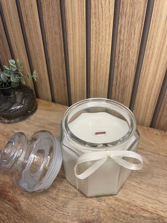Décoration bougie parfumée pot en verre personnalisable. Cire végétal et fragrances de Grasse. Bougie artisanale.