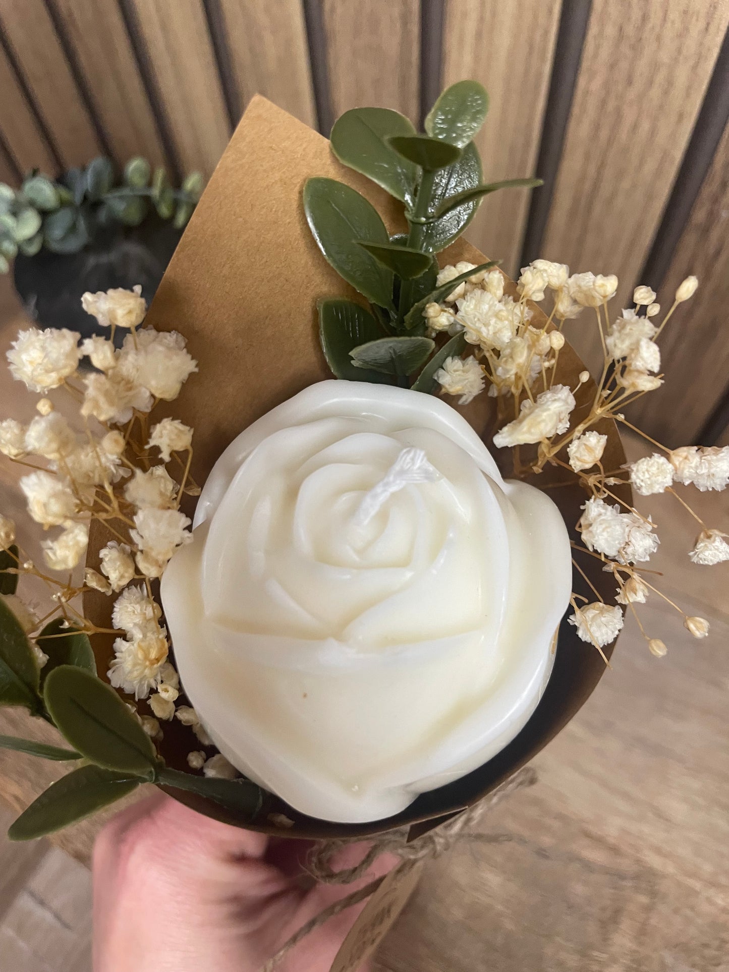 Cadeaux cérémonies et événements bouquet fleurs bougie rose et fleurs séchées