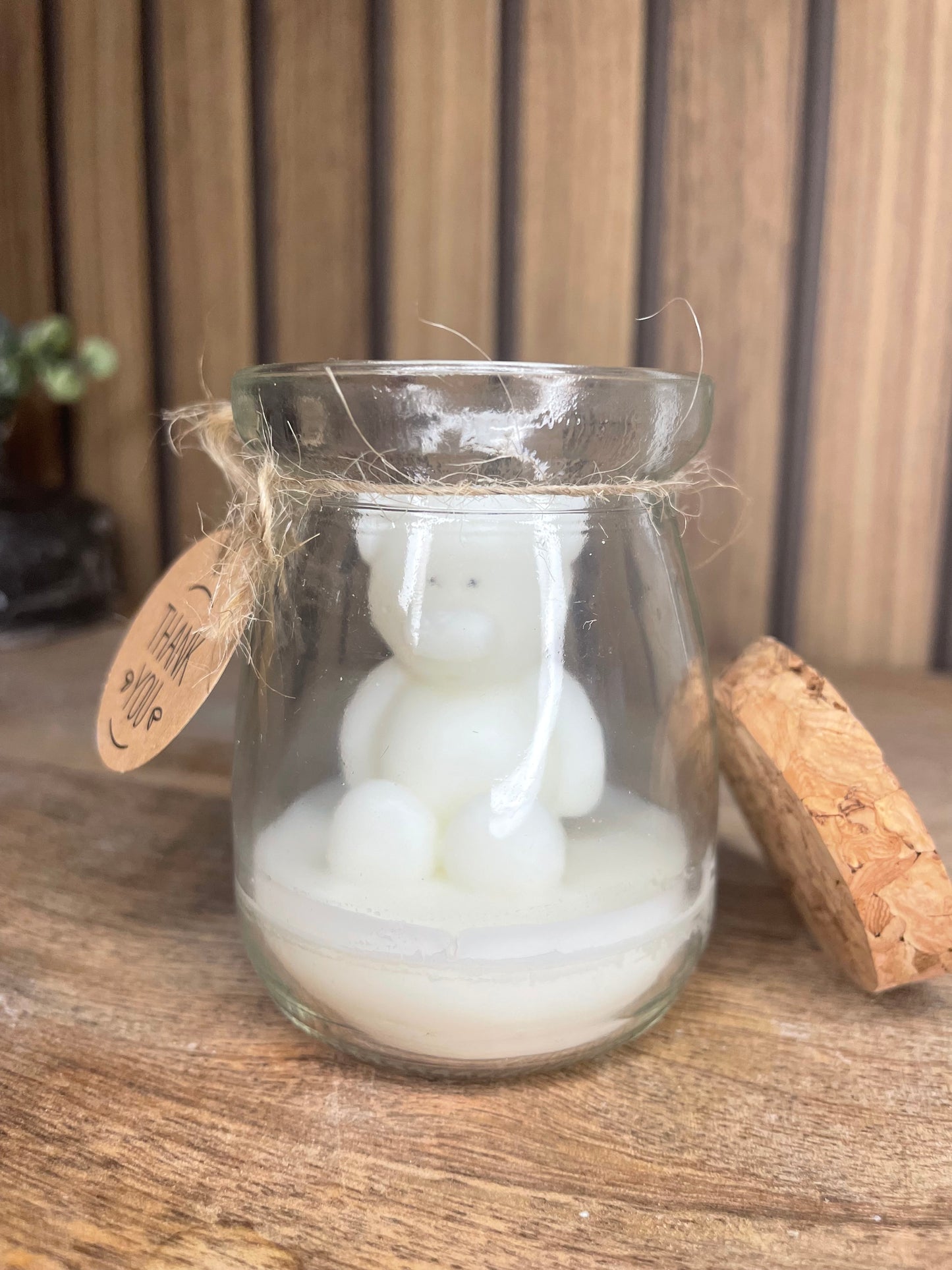 Décoration bougie parfumée ourson personnalisable. Cire végétal et fragrances de Grasse. Bougie artisanale. Cadeaux pour événements et cérémonies