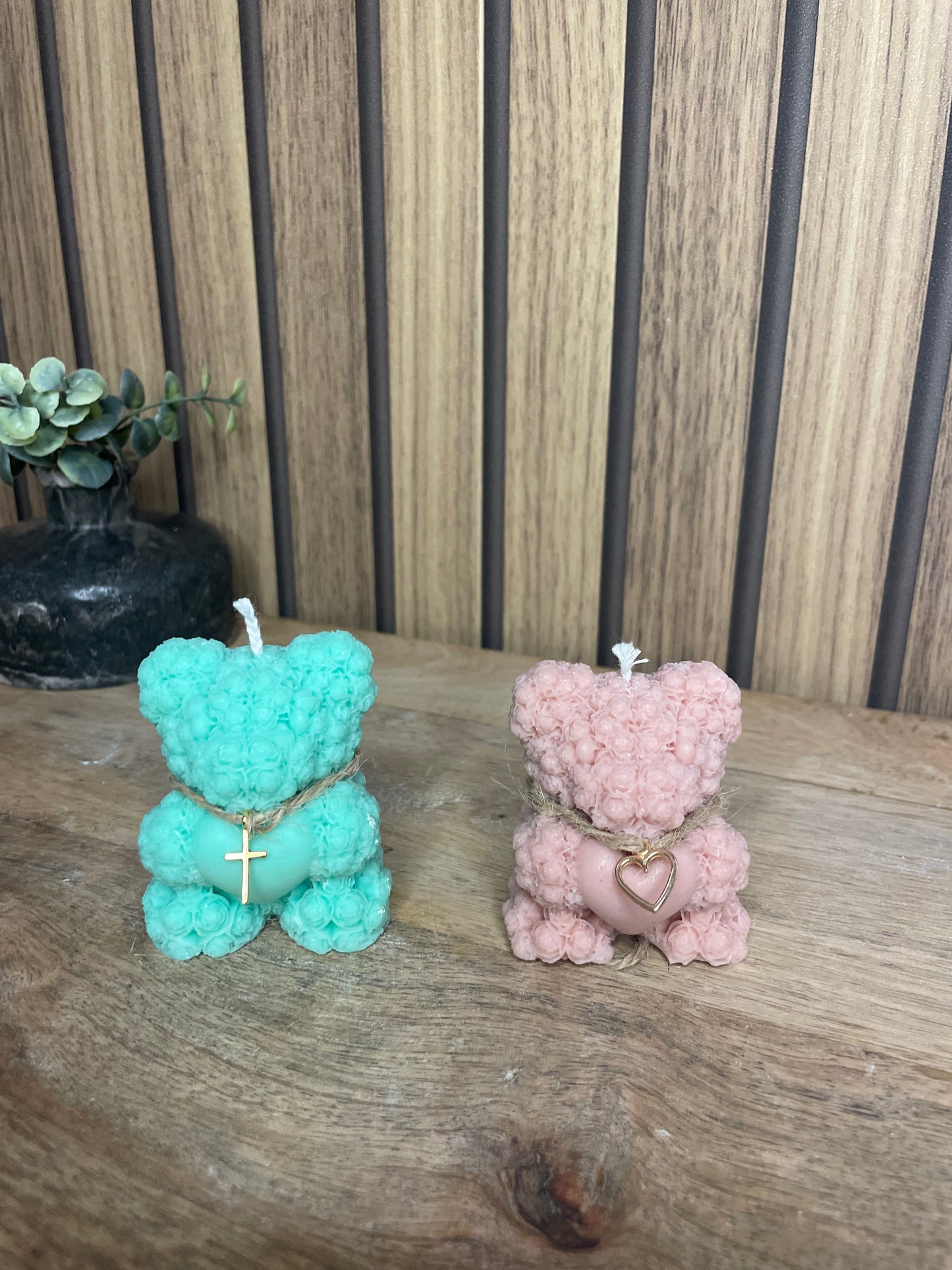 Décoration bougie parfumée ourson personnalisable. Cire végétal et fragrances de Grasse. Bougie artisanale. Cadeaux pour événements et cérémonies