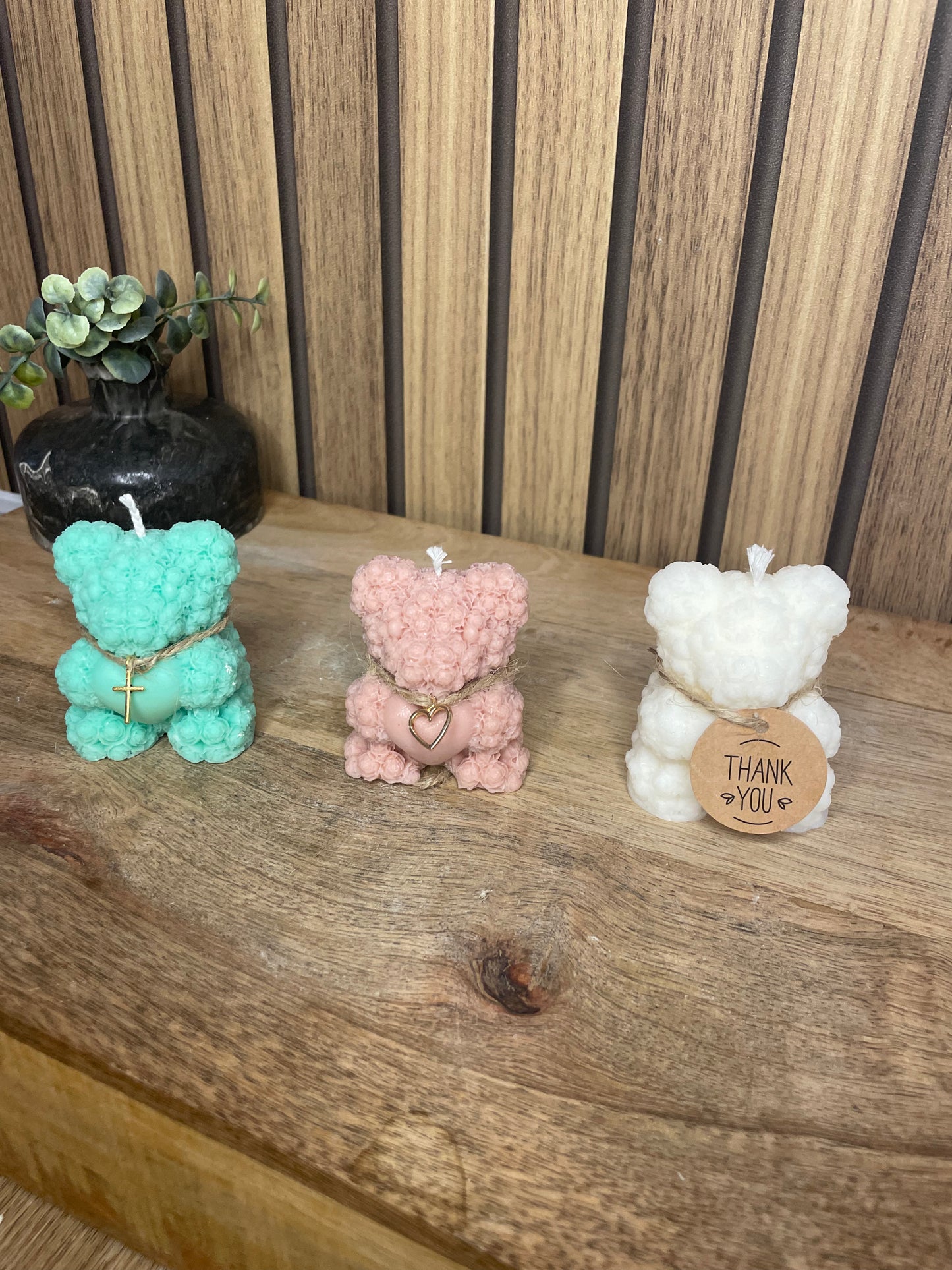 Décoration bougie parfumée ourson personnalisable. Cire végétal et fragrances de Grasse. Bougie artisanale. Cadeaux pour événements et cérémonies