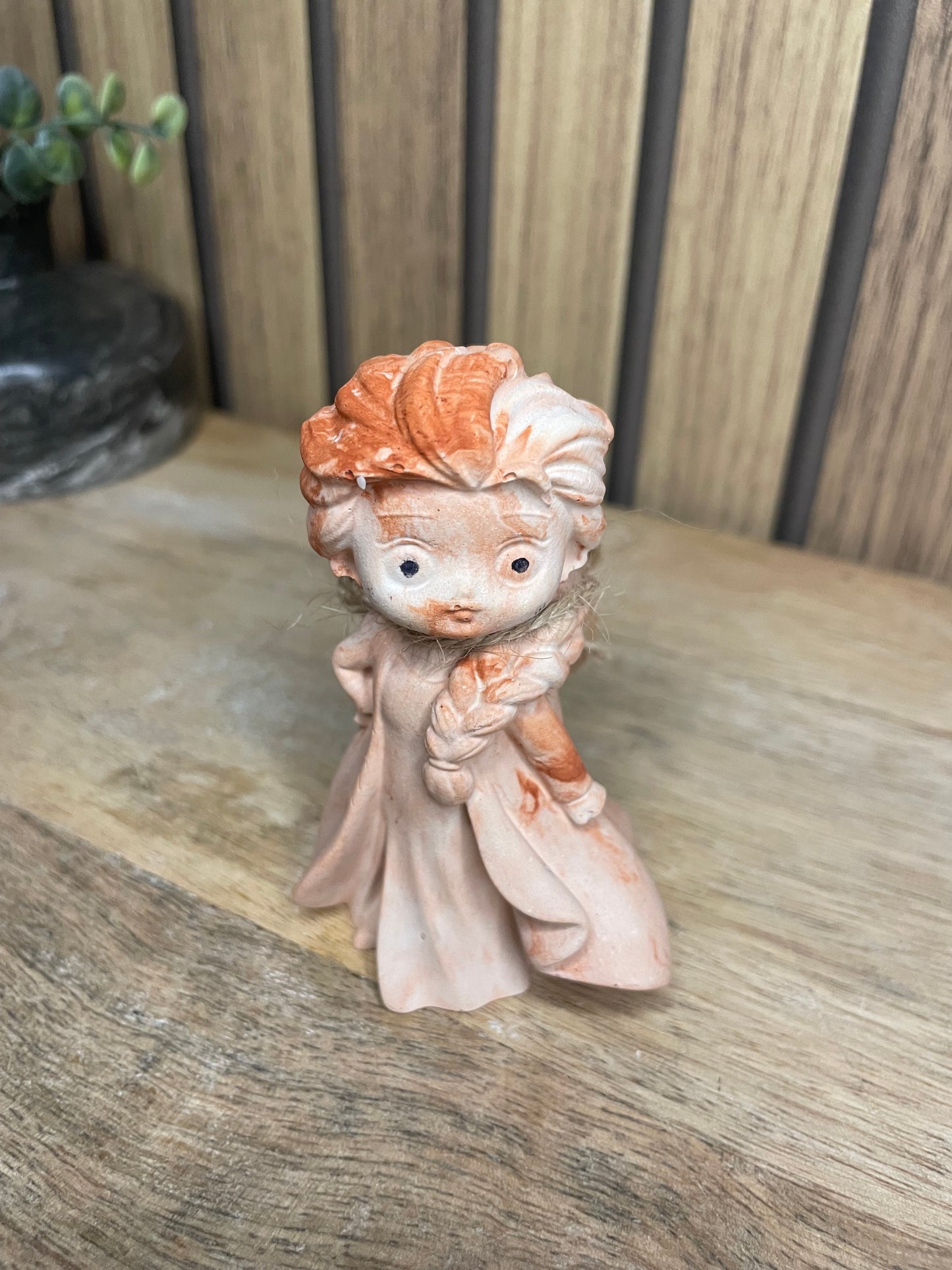 Figurine Reine des neiges. Disney. Fille. Déco chambre d’enfant. A personnaliser. A offrir. Décoration. Enfants. Figurines. Poudre de moulage écologique. Fait main. Artisanat Français. 