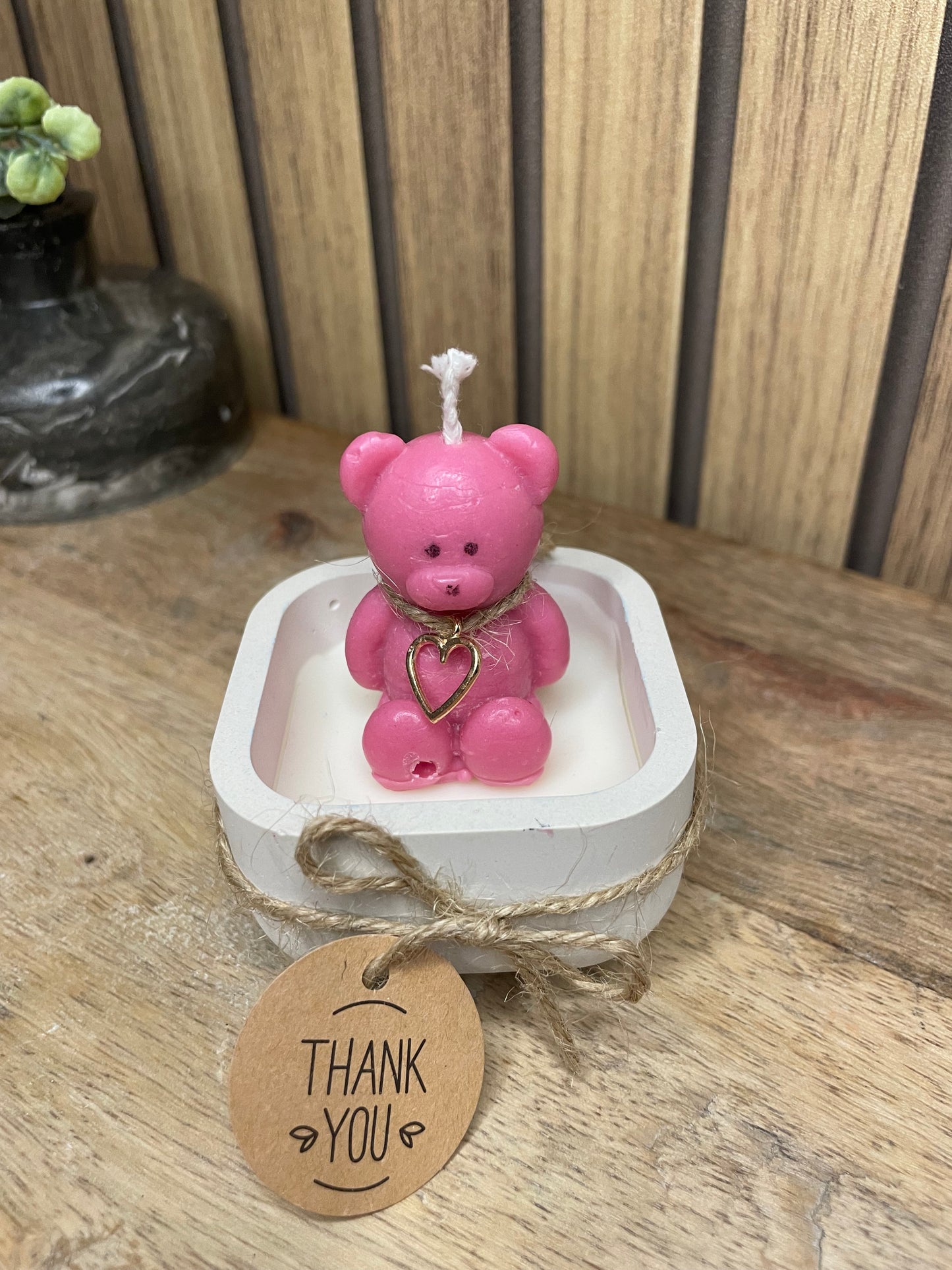 Décoration bougie parfumée nounours personnalisable. Cire végétal et fragrances de Grasse. Bougie artisanale. Cadeaux pour événements et cérémonies 