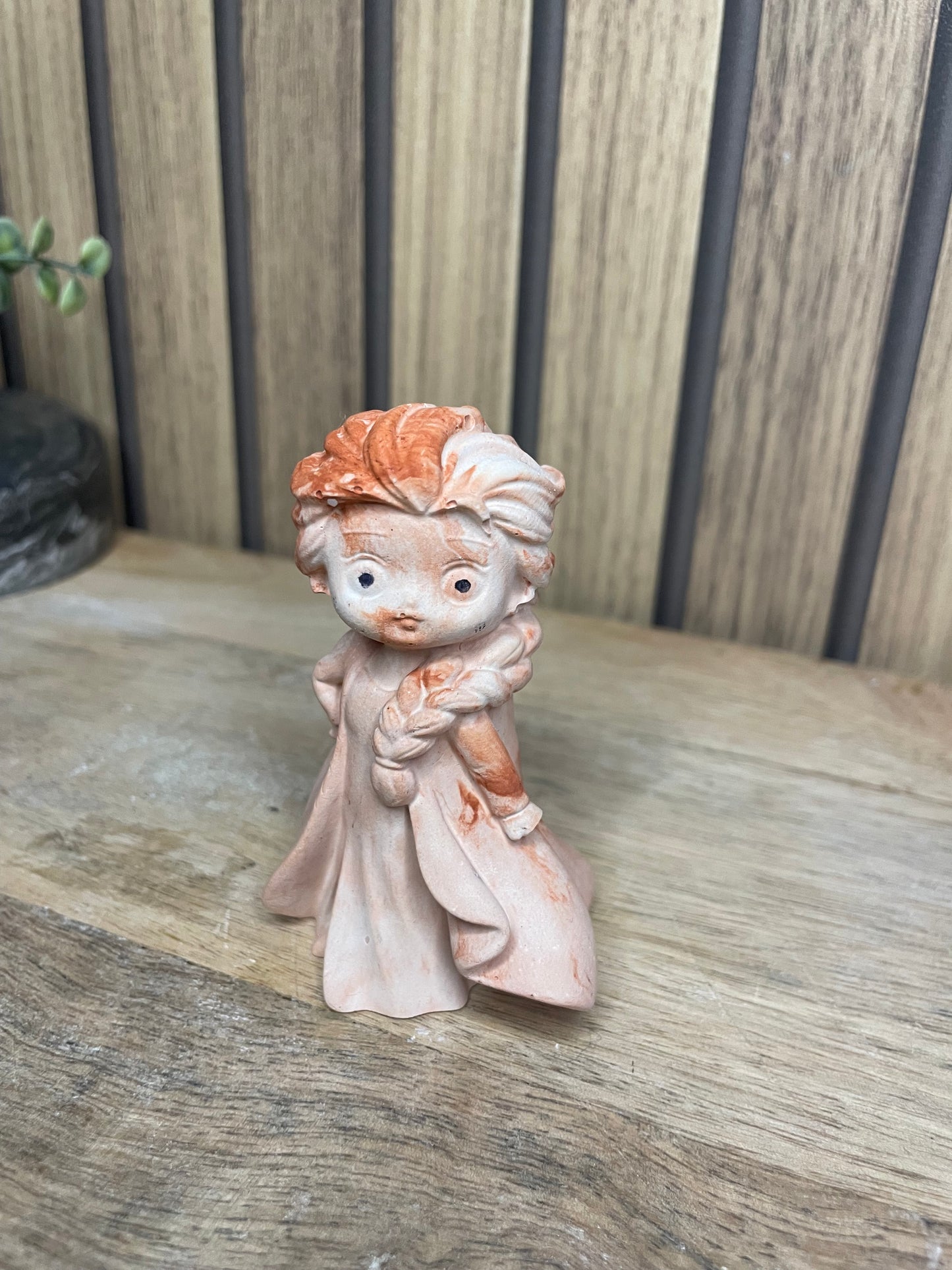 Figurine Reine des neiges. Disney. Fille. Déco chambre d’enfant. A personnaliser. A offrir. Décoration. Enfants. Figurines. Poudre de moulage écologique. Fait main. Artisanat Français. 