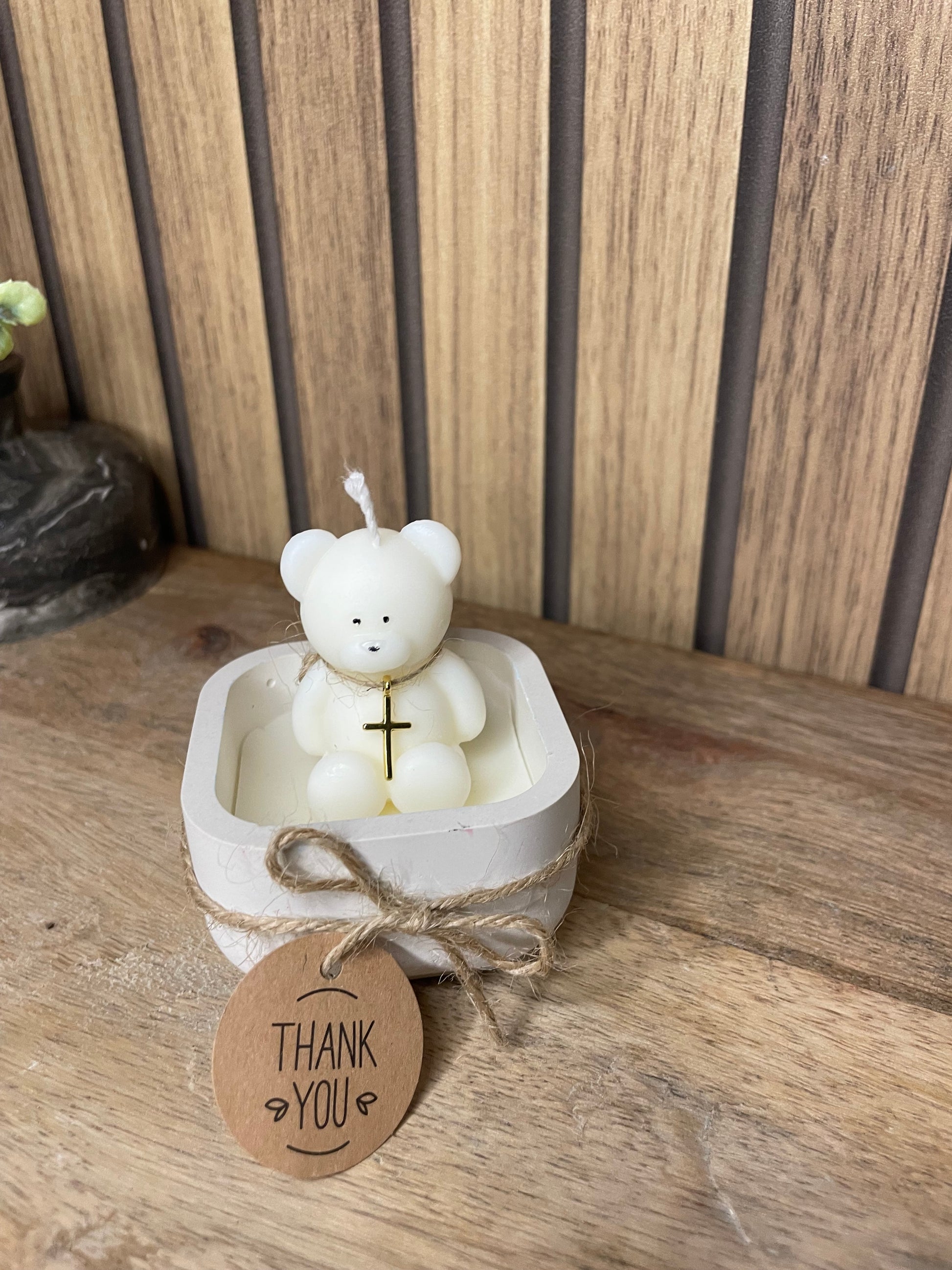 Décoration bougie parfumée nounours personnalisable. Cire végétal et fragrances de Grasse. Bougie artisanale. Cadeaux pour événements et cérémonies 