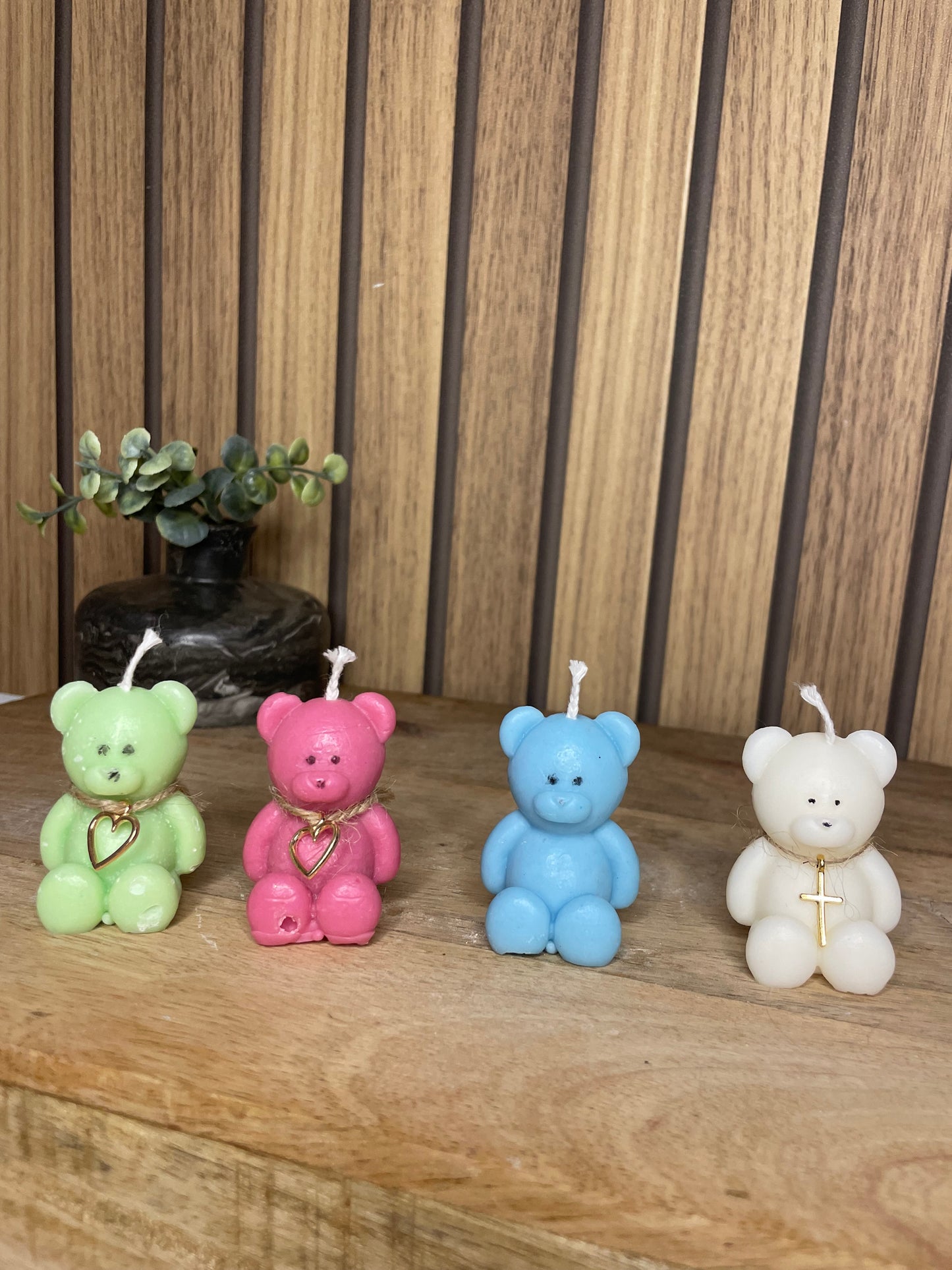 Décoration bougie parfumée nounours. Cire végétal et fragrances de Grasse. Bougie artisanale. Cadeaux pour événements et cérémonies 