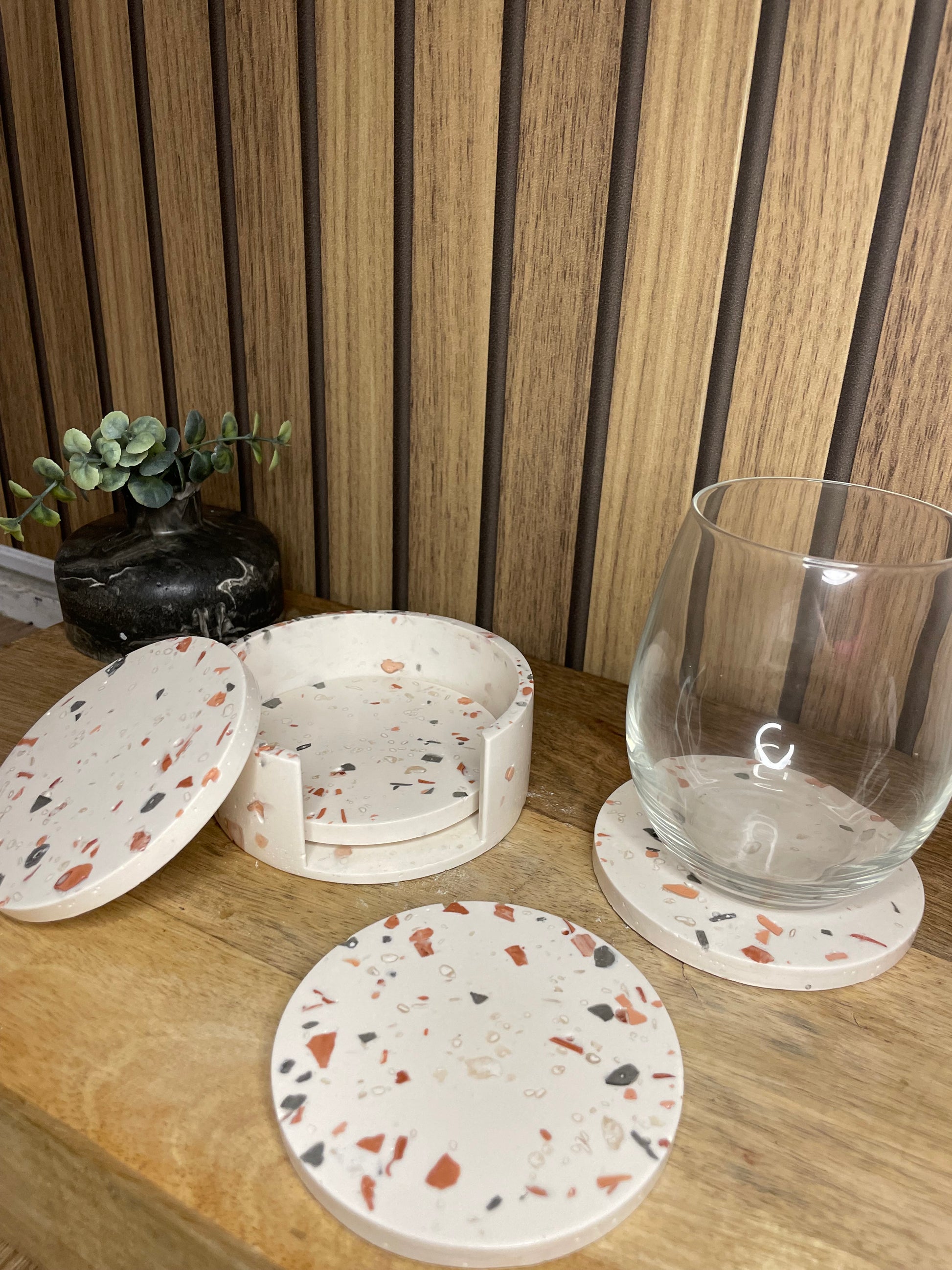 Dessous de verres. TERRAZZO. Cocktails. Apéro. Verres. Socle de rangements. Invités. Vaisselles. Accessoires maison. 