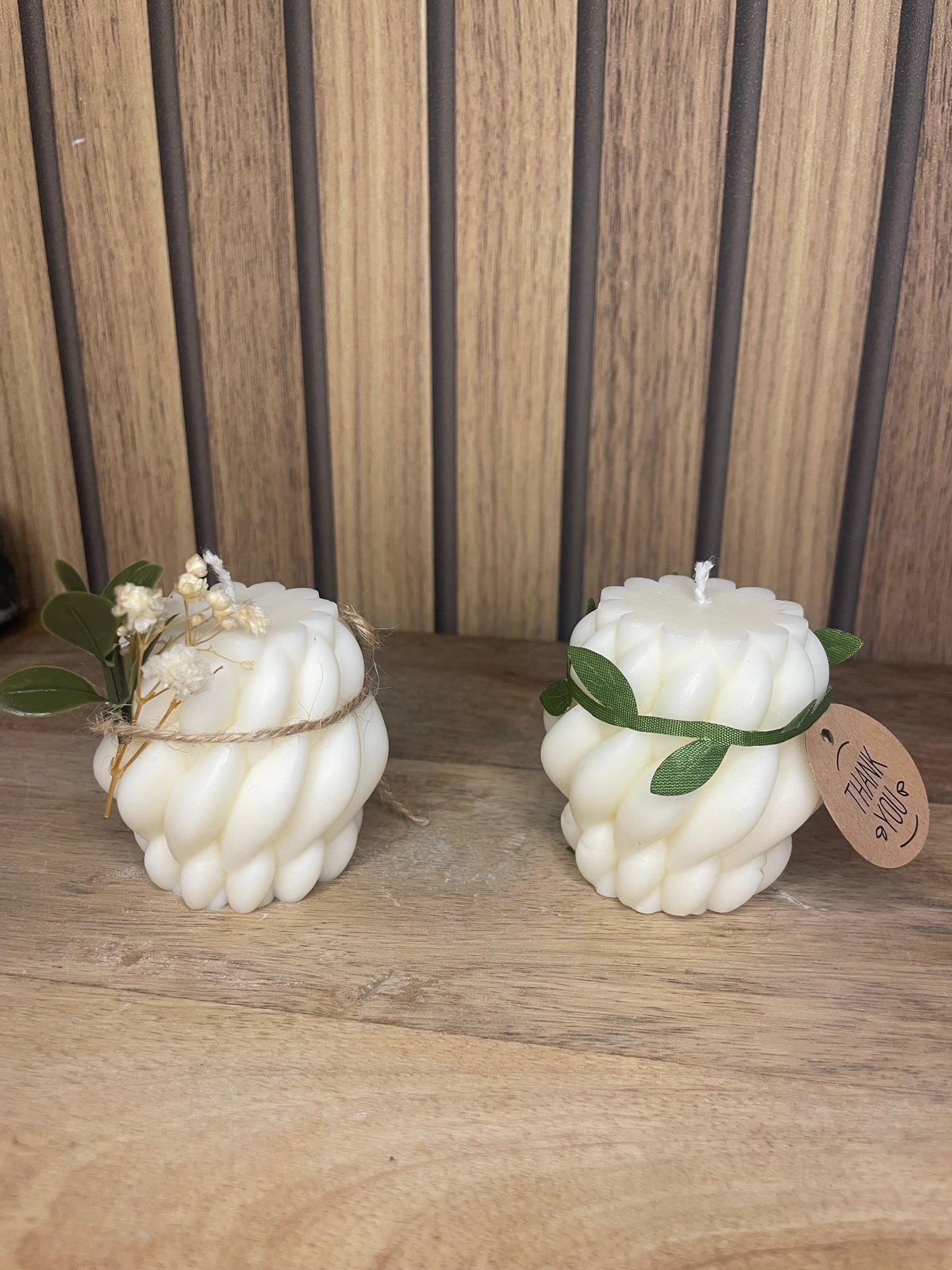 Décoration bougie parfumée et fleurs séchées personnalisable. Cire végétal et fragrances de Grasse. Bougie artisanale. Cadeaux pour événements et cérémonies 