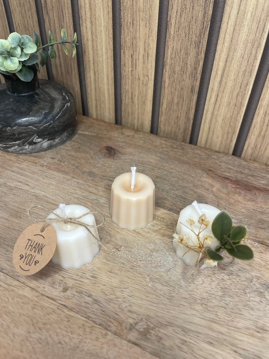 Bougie parfumée cannelé. Cire végétal et parfum de Grasse. Fabrication artisanale fait main. Cadeaux fêtes événements et cérémonies. 