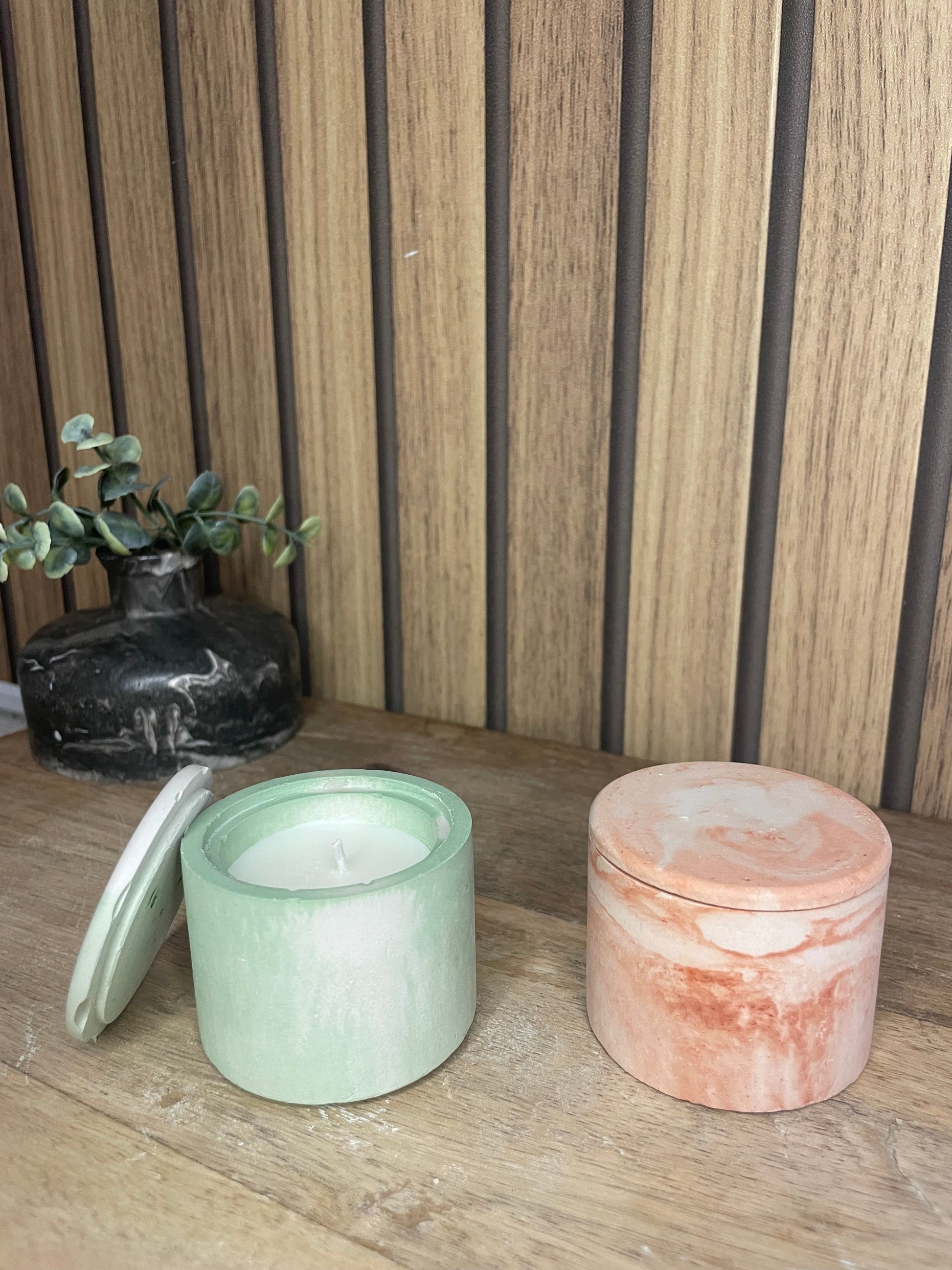 Décoration bougie parfumée et fleurs séchées personnalisable. Cire végétal et fragrances de Grasse. Bougie artisanale. Cadeaux pour événements et cérémonies 
