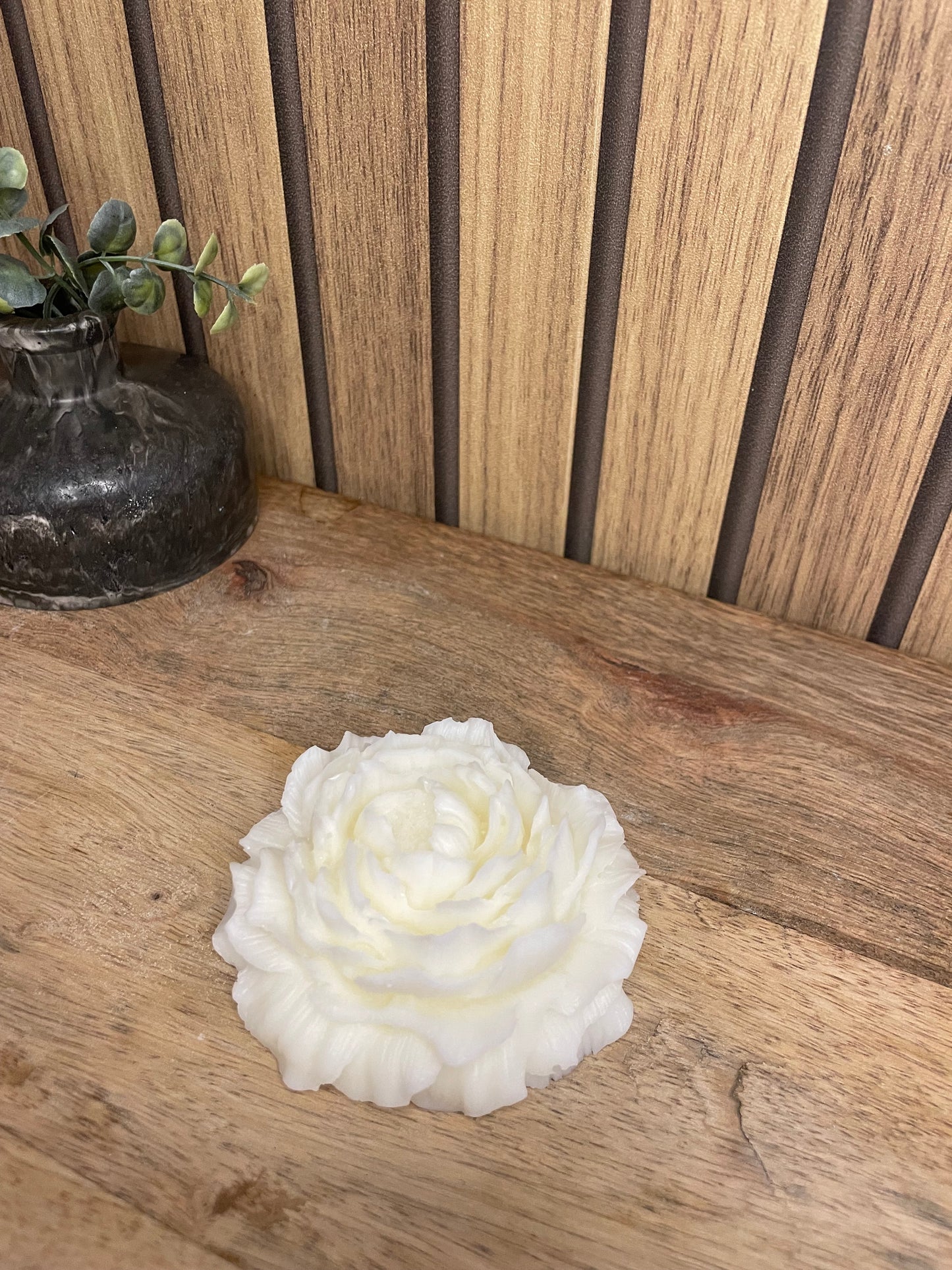 Décoration bougie parfumée pivoine personnalisable. Cire végétal et fragrances de Grasse. Bougie artisanale. Cadeaux pour événements et cérémonies. Boîte cadeaux avec noeud ou fleurs séchées 