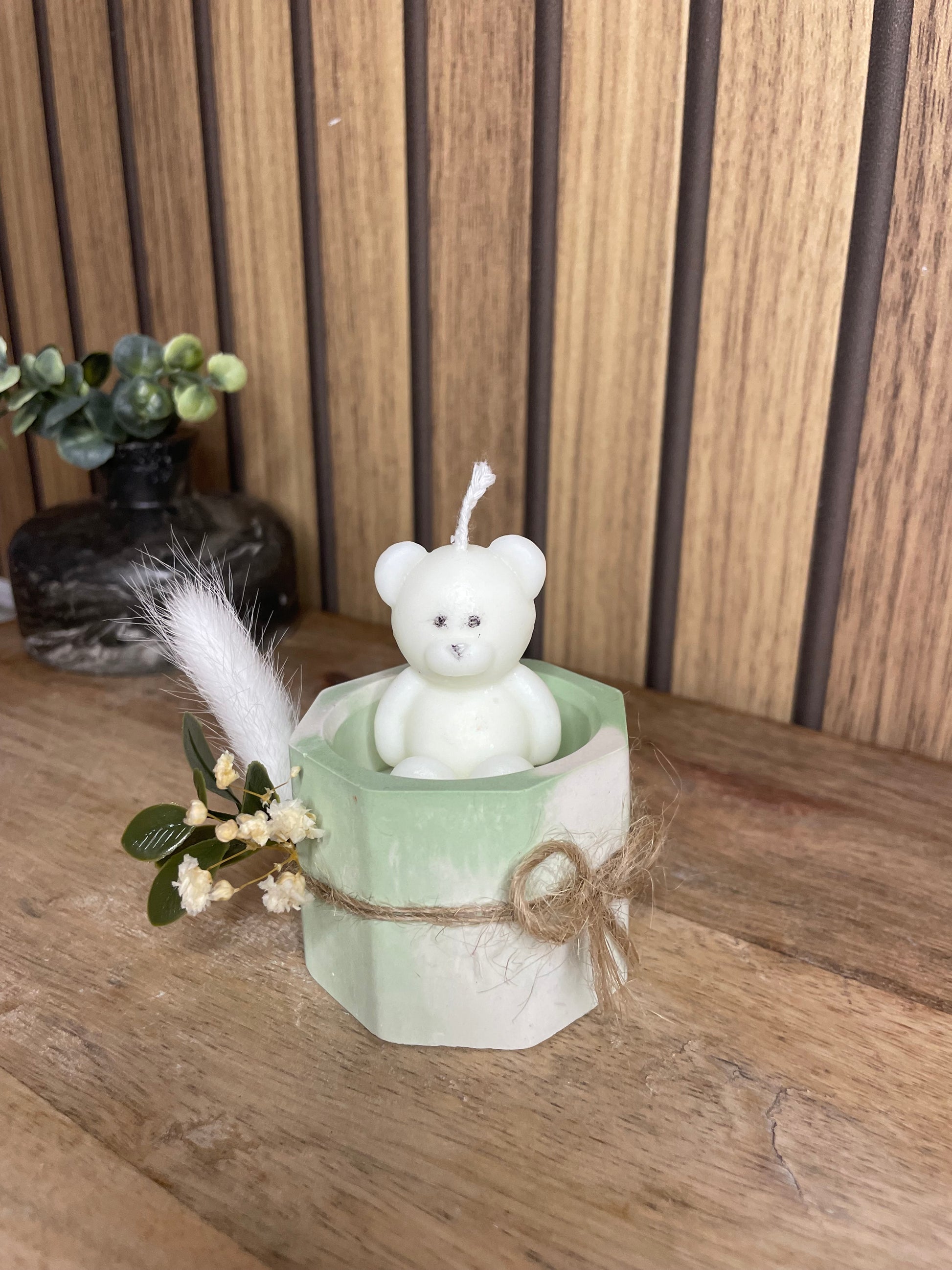 Décoration bougie parfumée nounours et fleurs séchées personnalisable pour cadeaux événements et cérémonies 