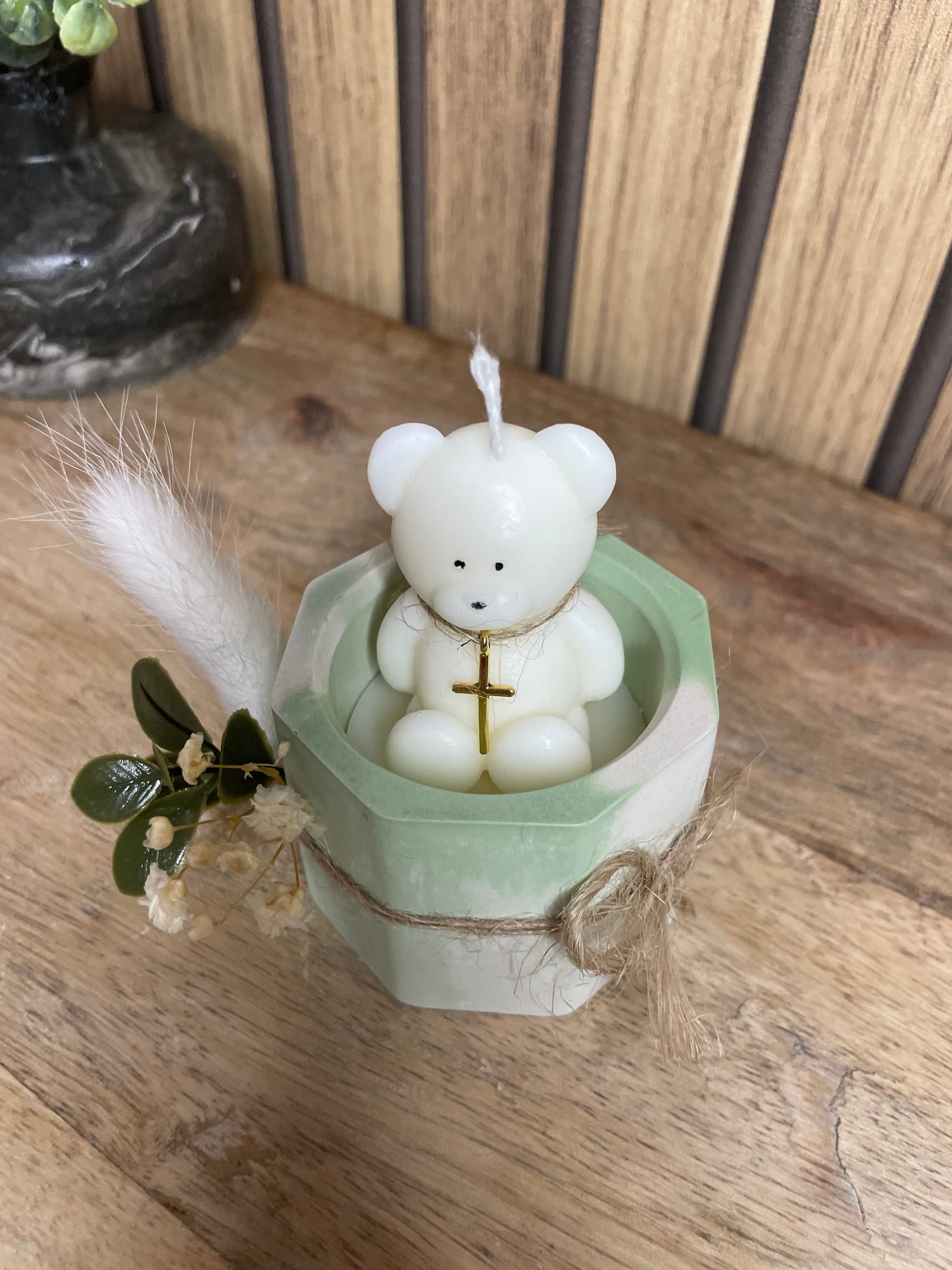 Décoration bougie parfumée nounours et fleurs séchées personnalisable pour cadeaux événements et cérémonies 