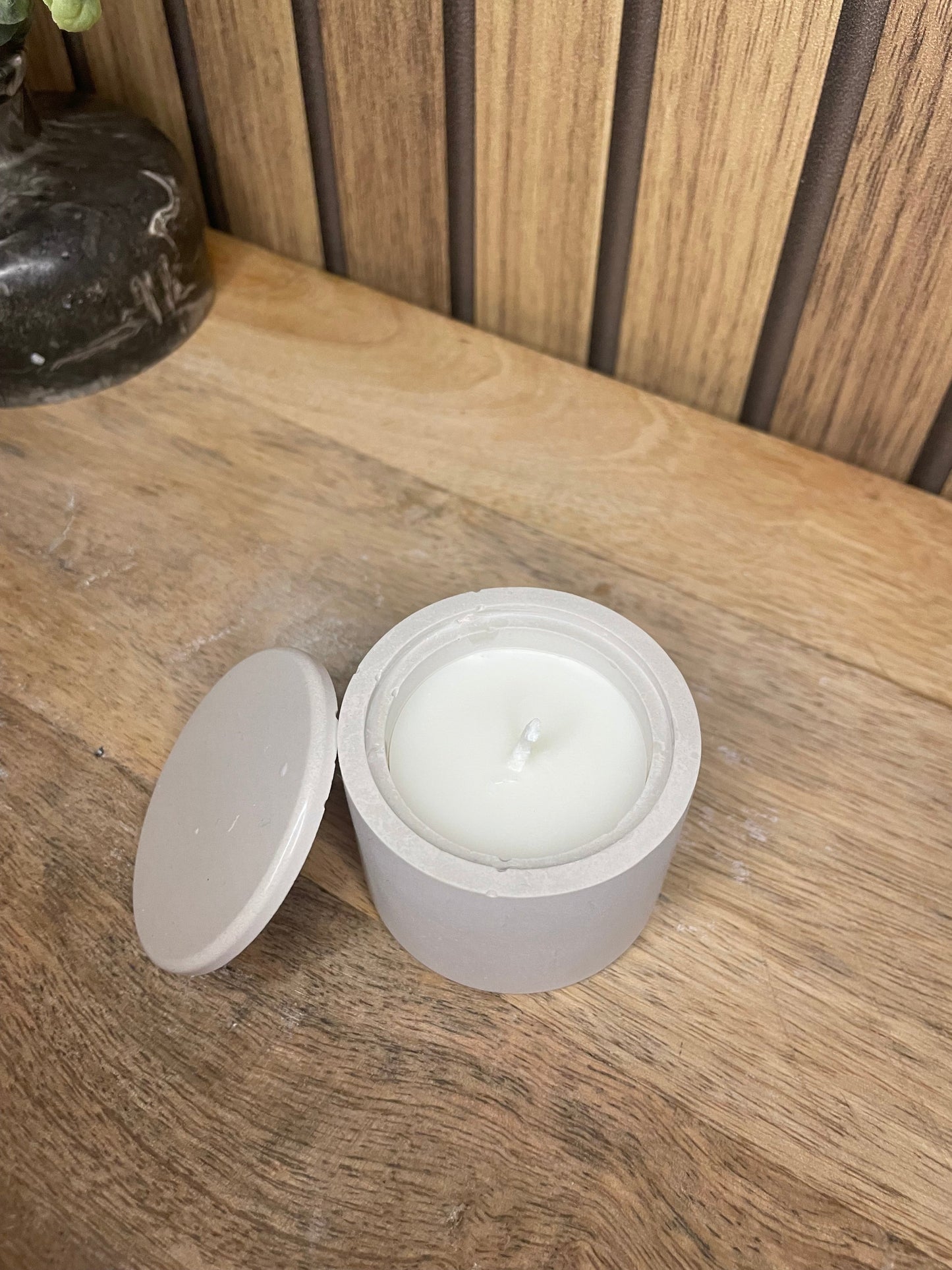 Décoration bougie parfumée et fleurs séchées personnalisable. Cire végétal et fragrances de Grasse. Bougie artisanale. Cadeaux pour événements et cérémonies 