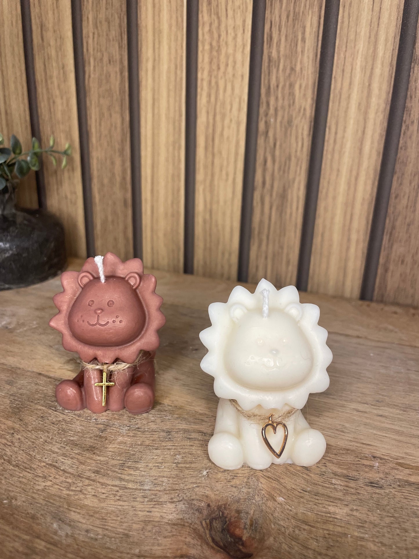 Bougie parfumée lion personnalisable pour cadeaux événements et cérémonies 