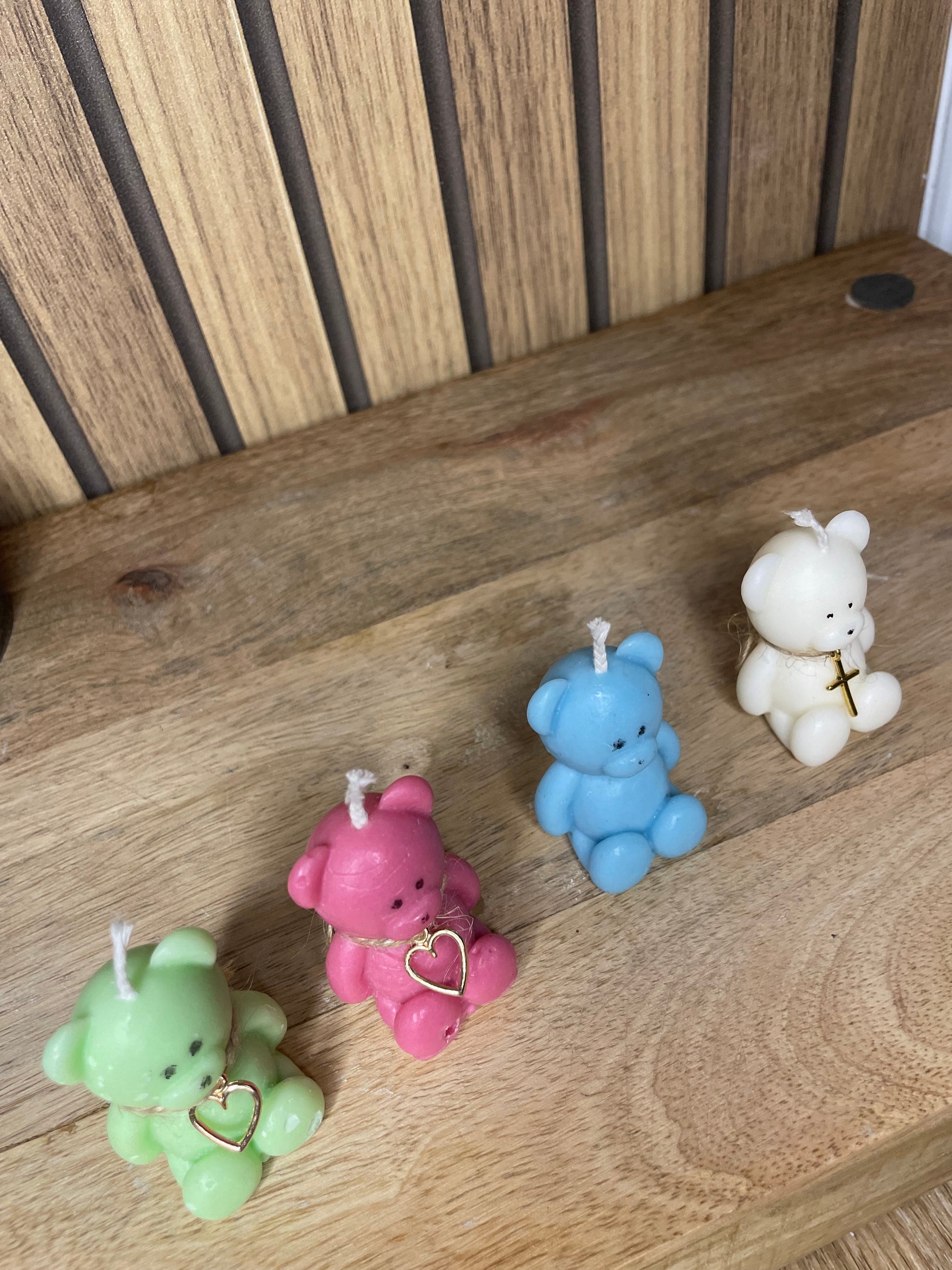 Décoration bougie parfumée nounours. Cire végétal et fragrances de Grasse. Bougie artisanale. Cadeaux pour événements et cérémonies 