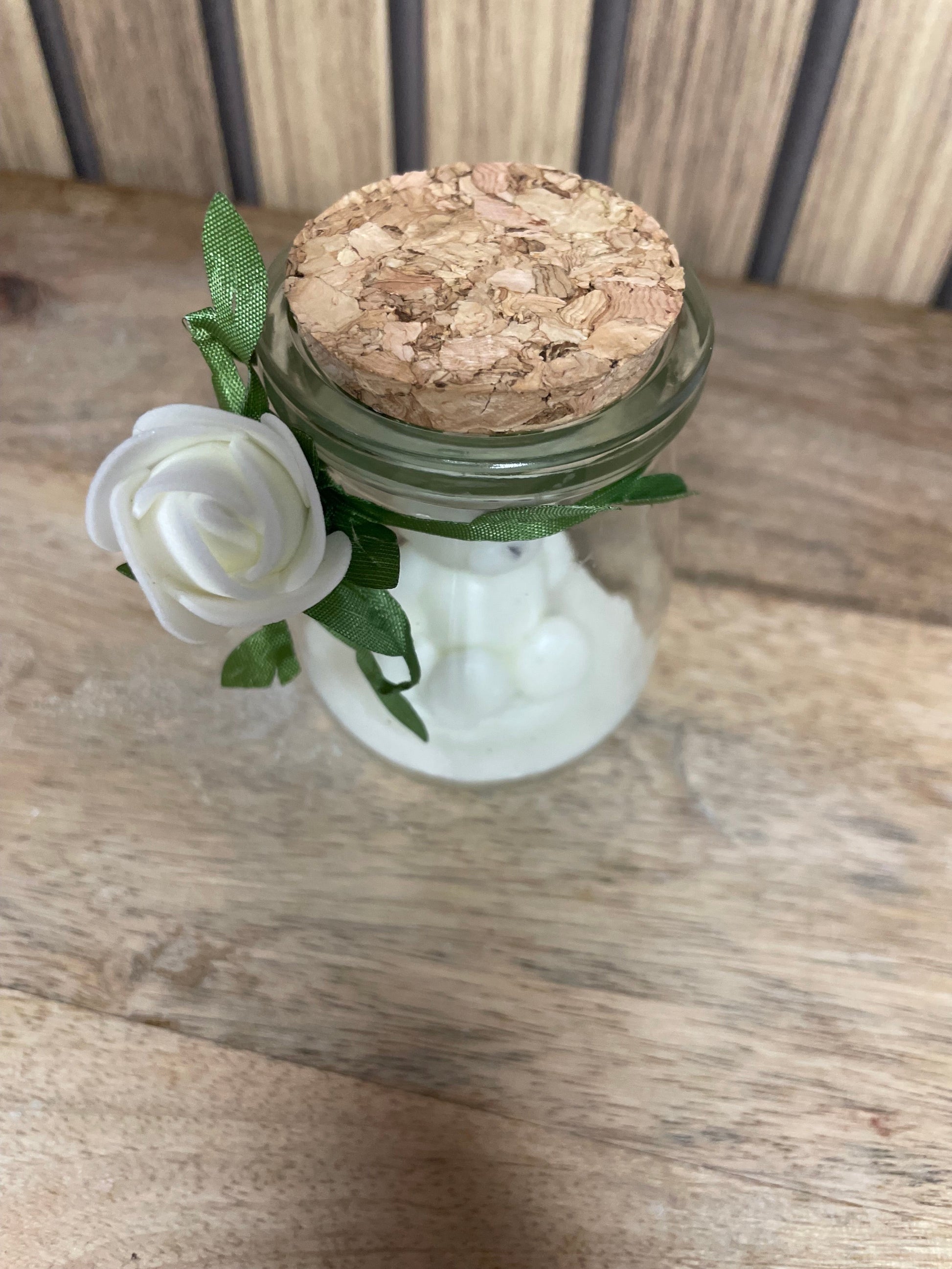 Décoration bougie parfumée ourson et fleur personnalisable. Cire végétal et fragrances de Grasse. Bougie artisanale. Cadeaux pour événements et cérémonies 