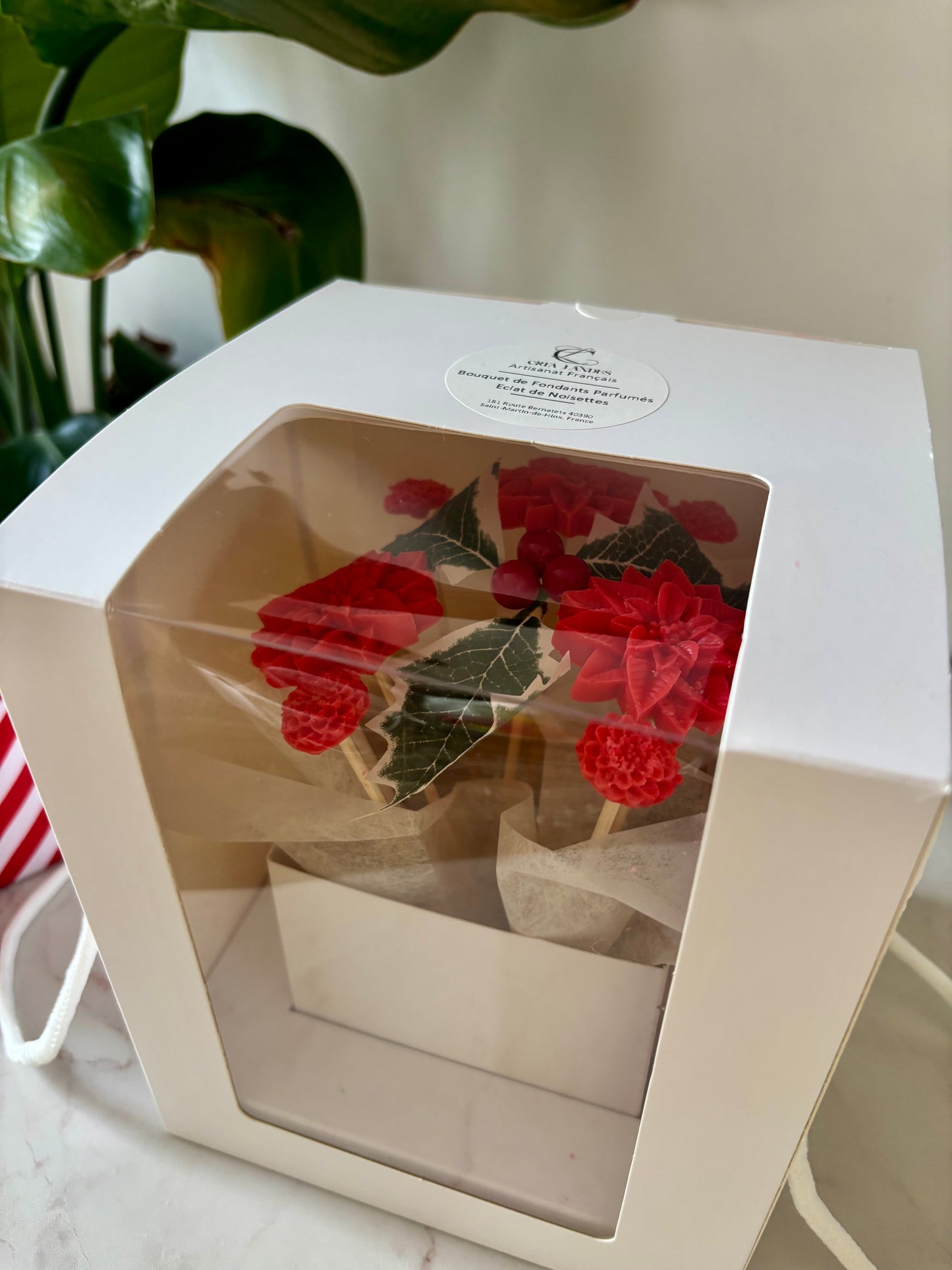 Bouquet de bougies. Cadeau. Noël. Cadeau de noël. Idée cadeau. Bougie parfumée. Fleur éternelle. Fleur. Bouquet. Décoration Noël.