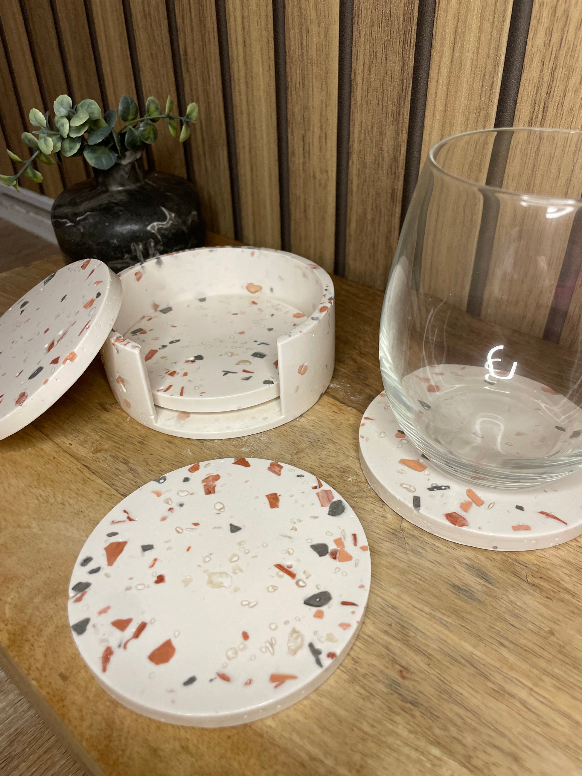 Dessous de verres. TERRAZZO. Cocktails. Apéro. Verres. Socle de rangements. Invités. Vaisselles. Accessoires maison. 