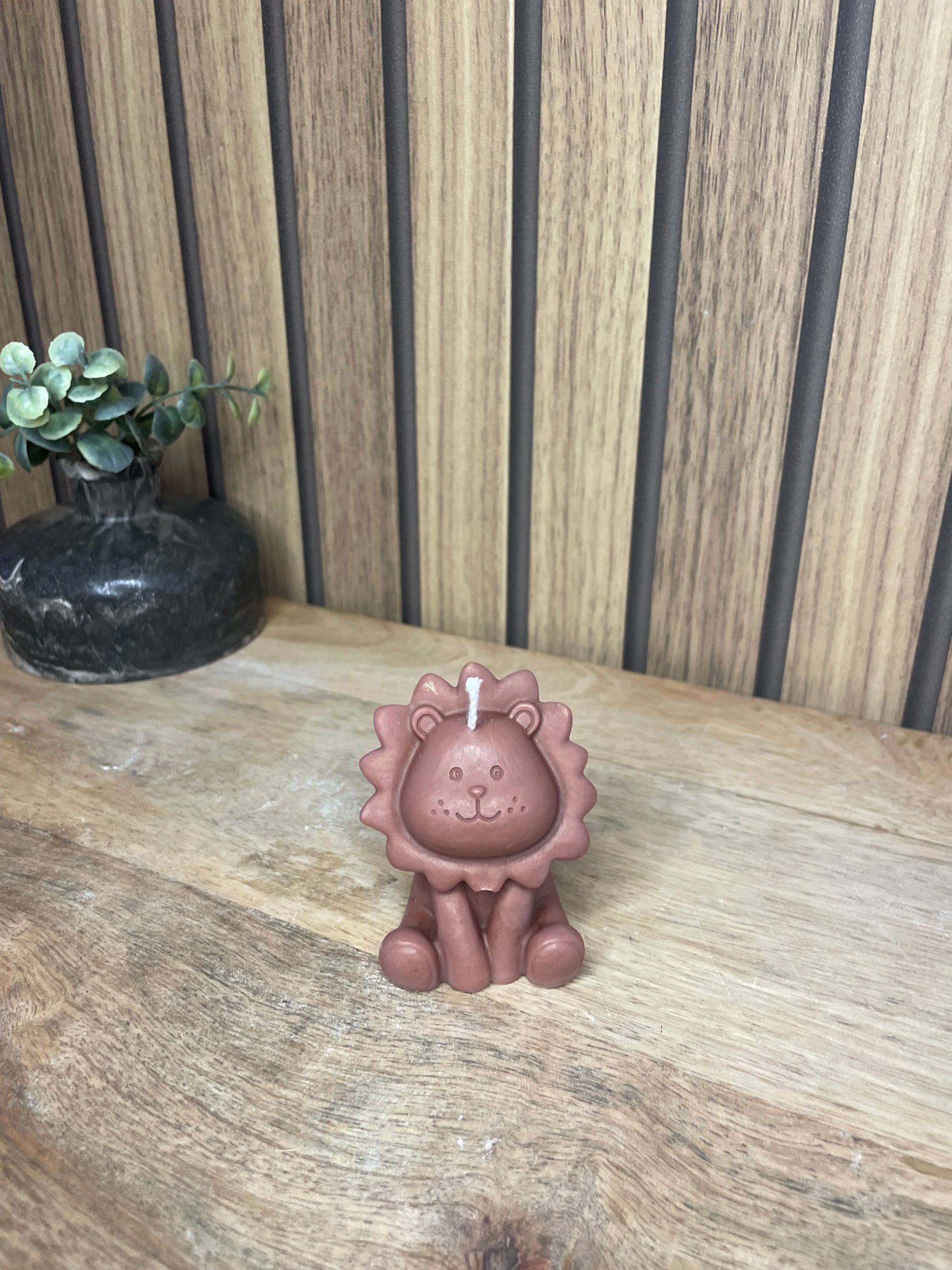 Bougie parfumée lion et fleurs séchées personnalisable pour cadeaux événements et cérémonies 