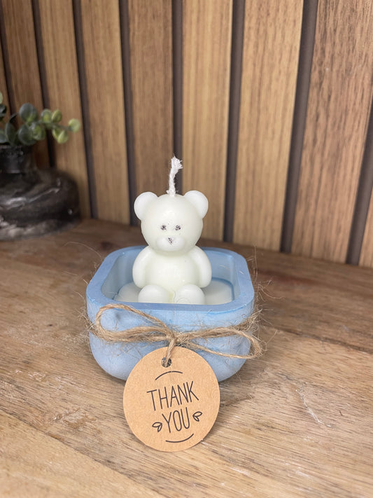 Décoration bougie parfumée nounours personnalisable. Cire végétal et fragrances de Grasse. Bougie artisanale. Cadeaux pour événements et cérémonies 