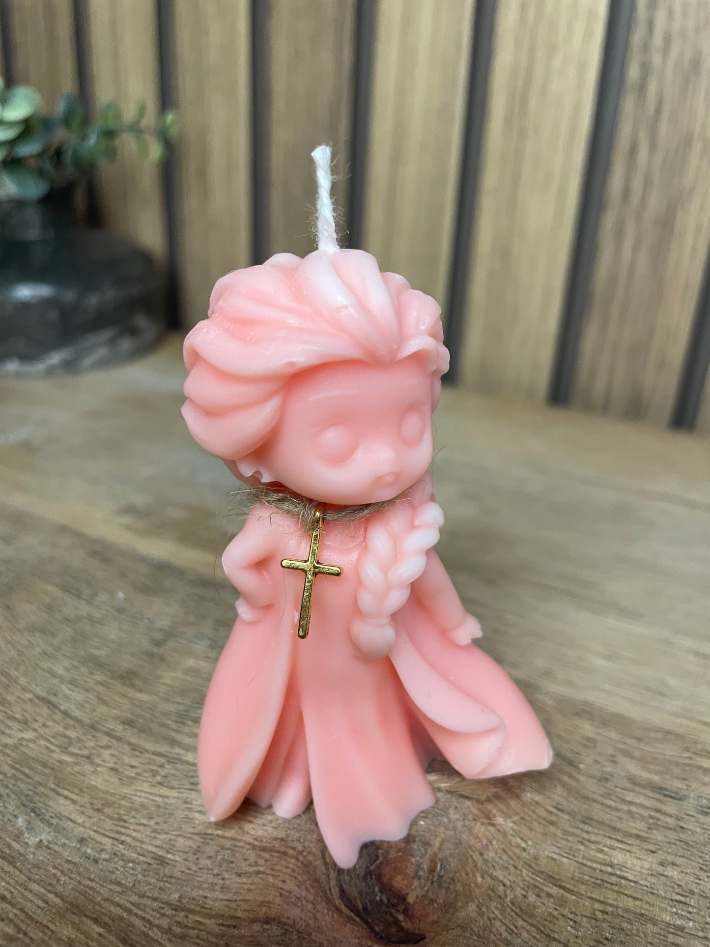 Décoration bougie parfumée la reine des neiges personnalisable. Cire végétal et fragrances de Grasse. Bougie artisanale. Cadeaux pour événements et cérémonies 