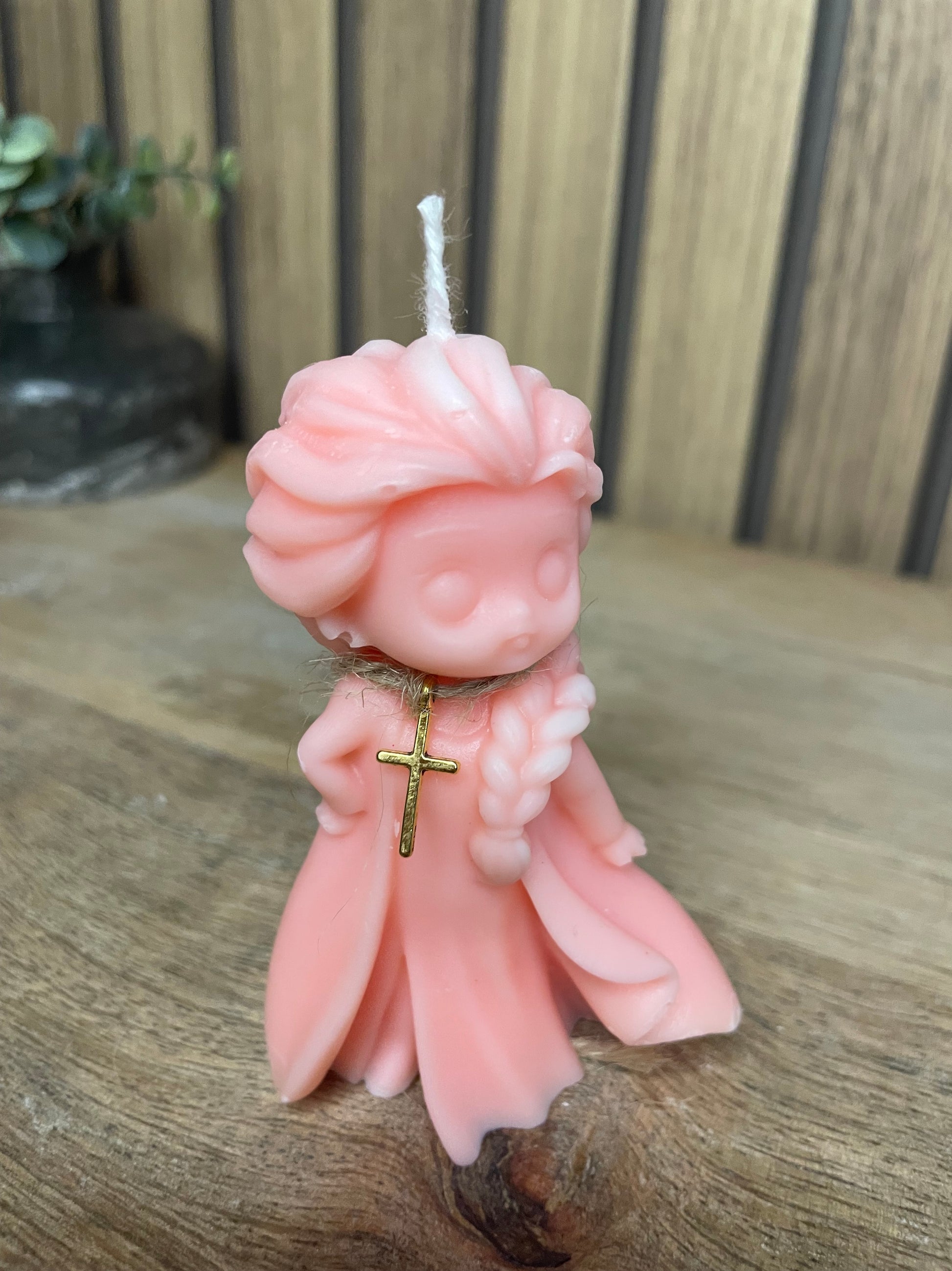 Décoration bougie parfumée la reine des neiges personnalisable. Cire végétal et fragrances de Grasse. Bougie artisanale. Cadeaux pour événements et cérémonies 