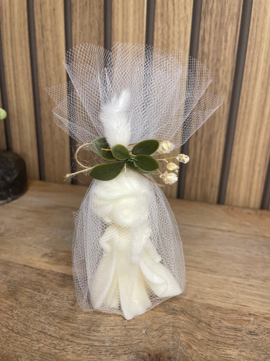 Décoration bougie parfumée la reine des neiges et fleurs séchées personnalisable. Cire végétal et fragrances de Grasse. Bougie artisanale. Cadeaux pour événements et cérémonies 