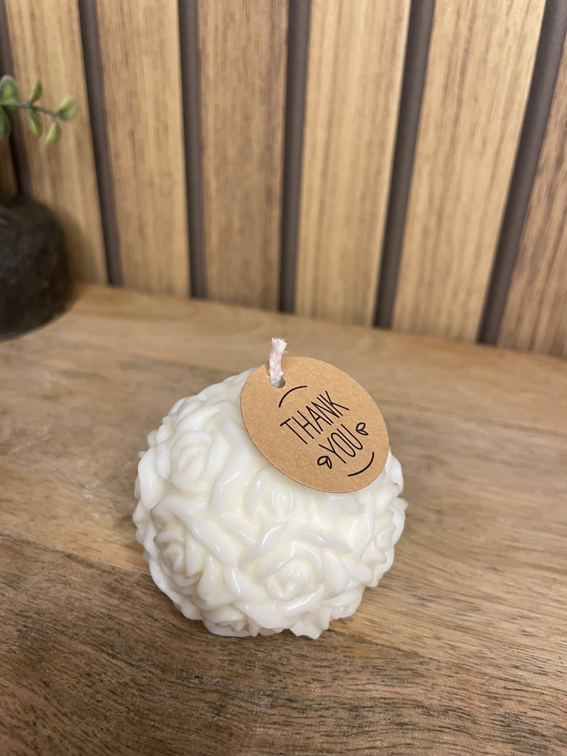 Décoration bougie parfumée avec des roses et fleurs séchées personnalisable. Cire végétal et fragrances de Grasse. Bougie artisanale. Cadeaux pour événements et cérémonies 