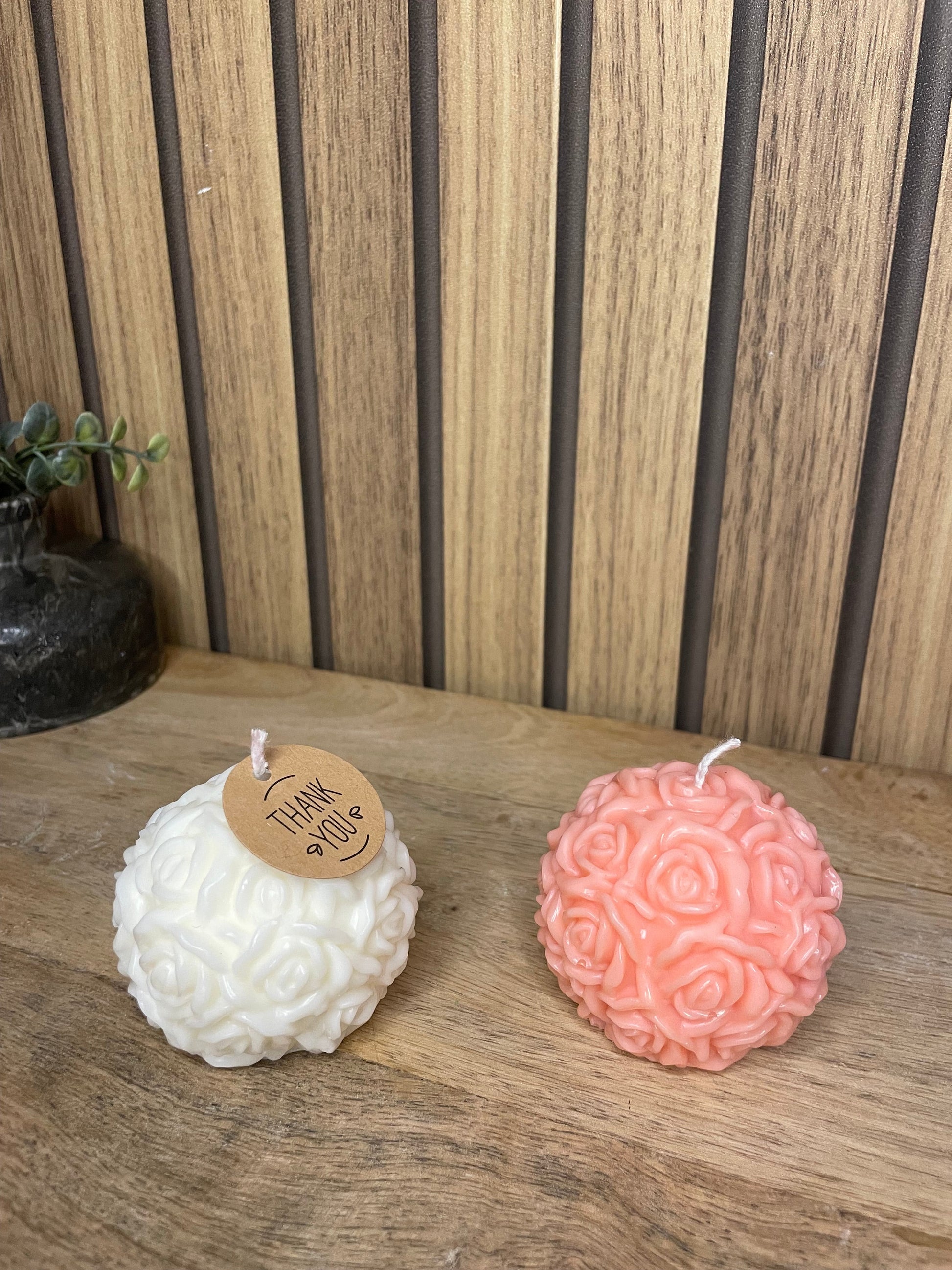 Décoration bougie parfumée avec des roses et fleurs séchées personnalisable. Cire végétal et fragrances de Grasse. Bougie artisanale. Cadeaux pour événements et cérémonies 