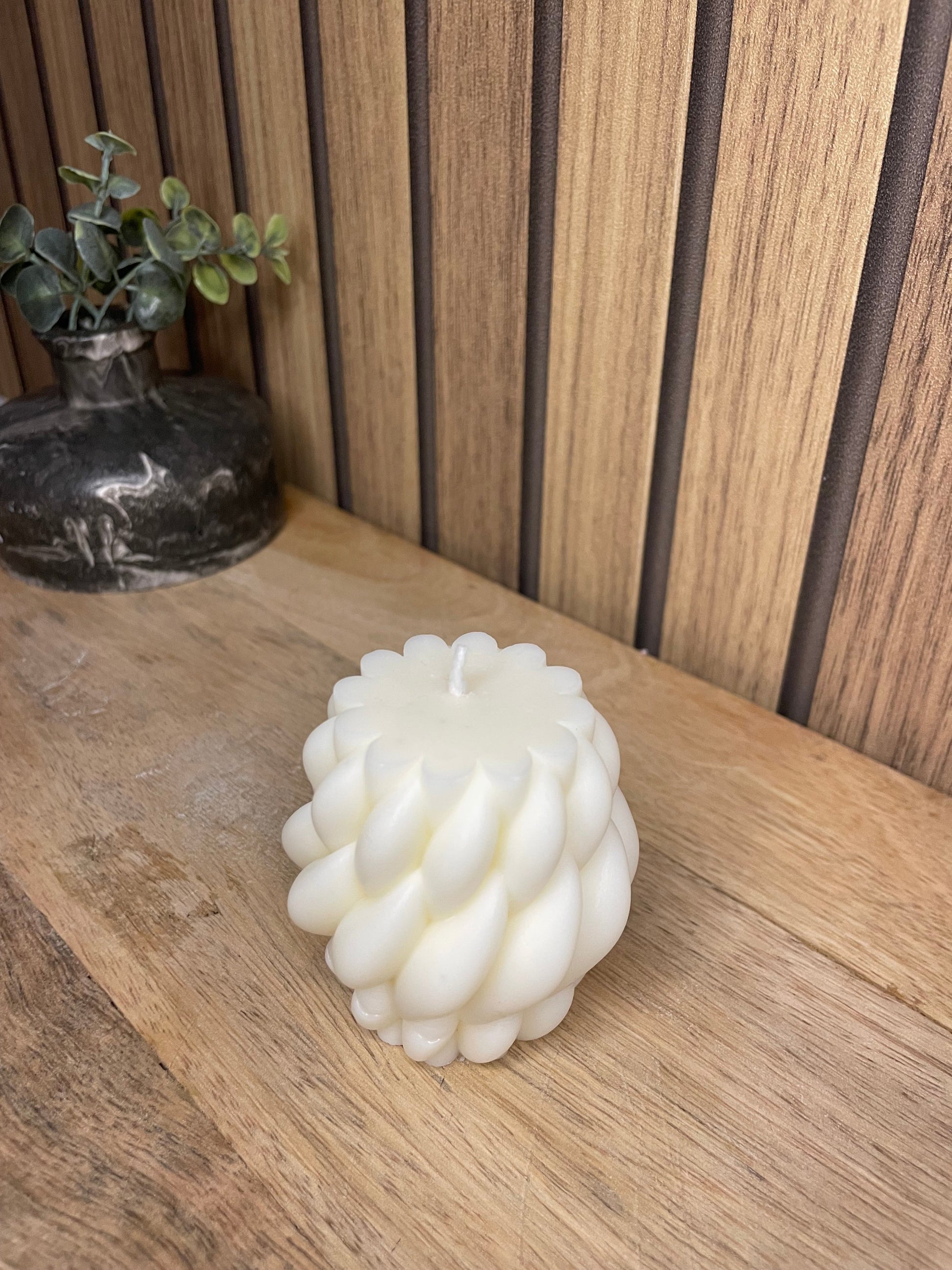Décoration bougie parfumée et fleurs séchées personnalisable. Cire végétal et fragrances de Grasse. Bougie artisanale. Cadeaux pour événements et cérémonies 
