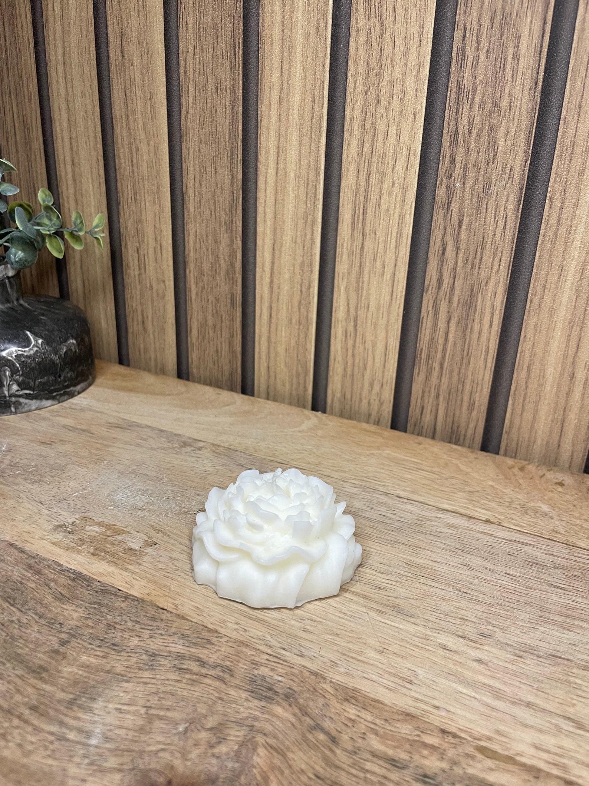 Décoration bougie parfumée pivoine personnalisable. Cire végétal et fragrances de Grasse. Bougie artisanale. Cadeaux pour événements et cérémonies 
